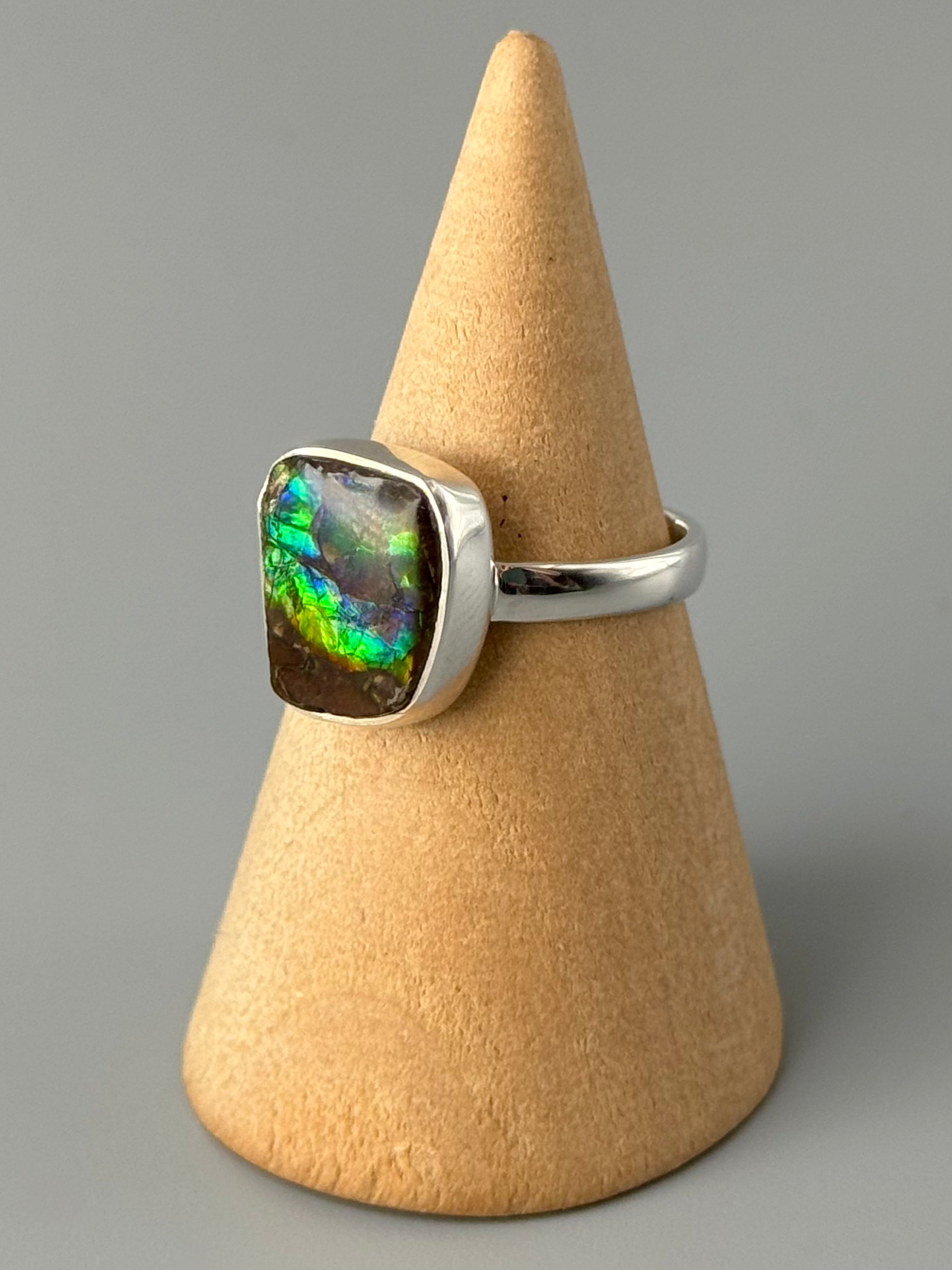 •AMMOLITE - FREEFORM• simple bezel silver ring (size 7.25)