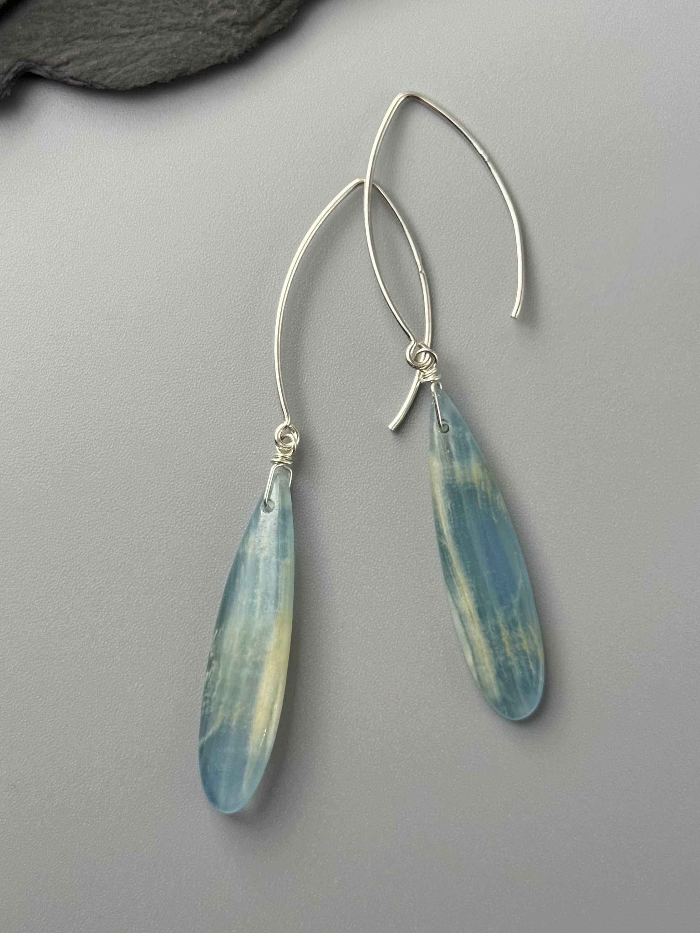 •STRAY• blue calcite + silver earrings