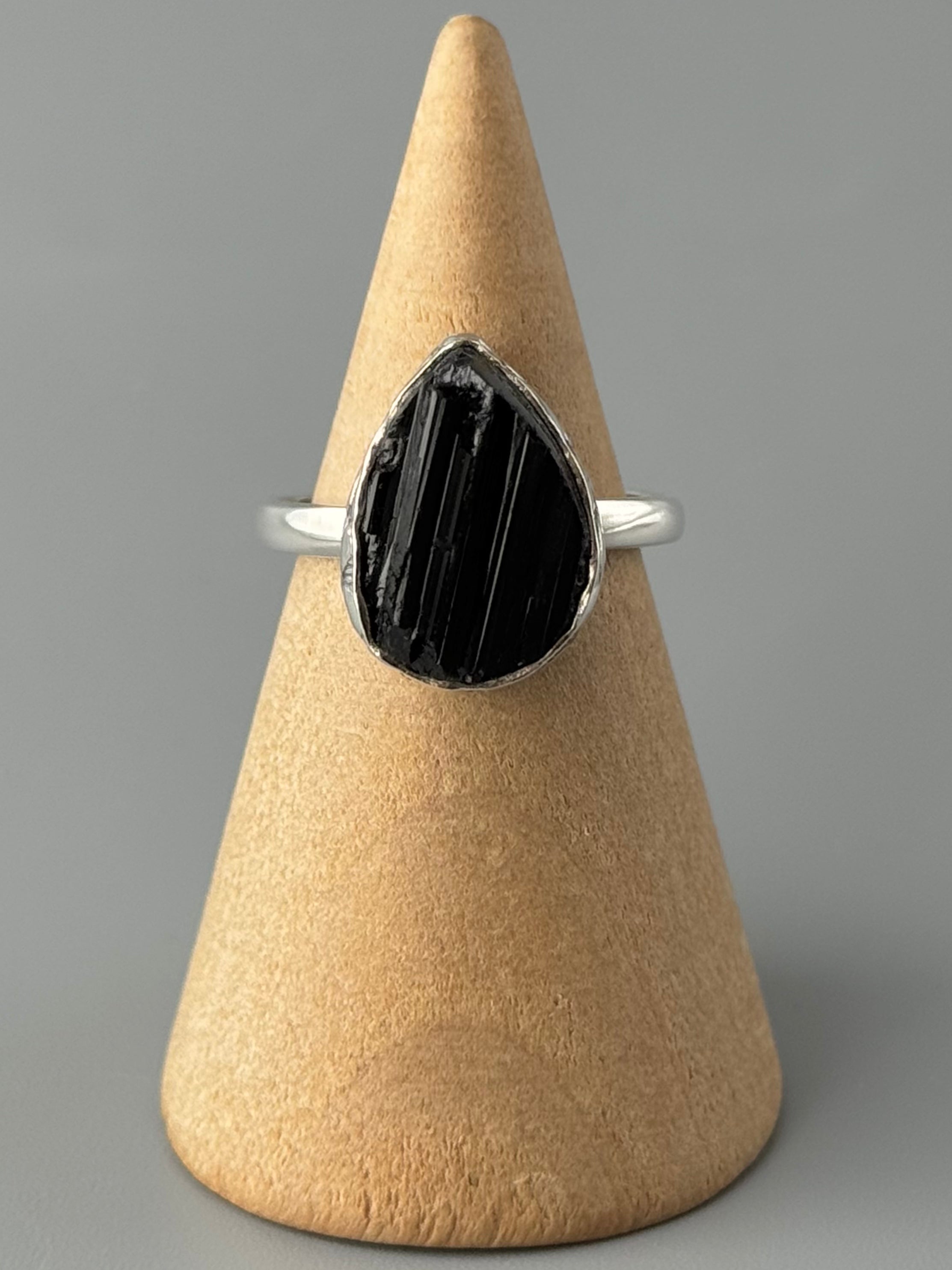 •BLACK TOURMALINE - TEAR• textured bezel silver ring (various sizes)