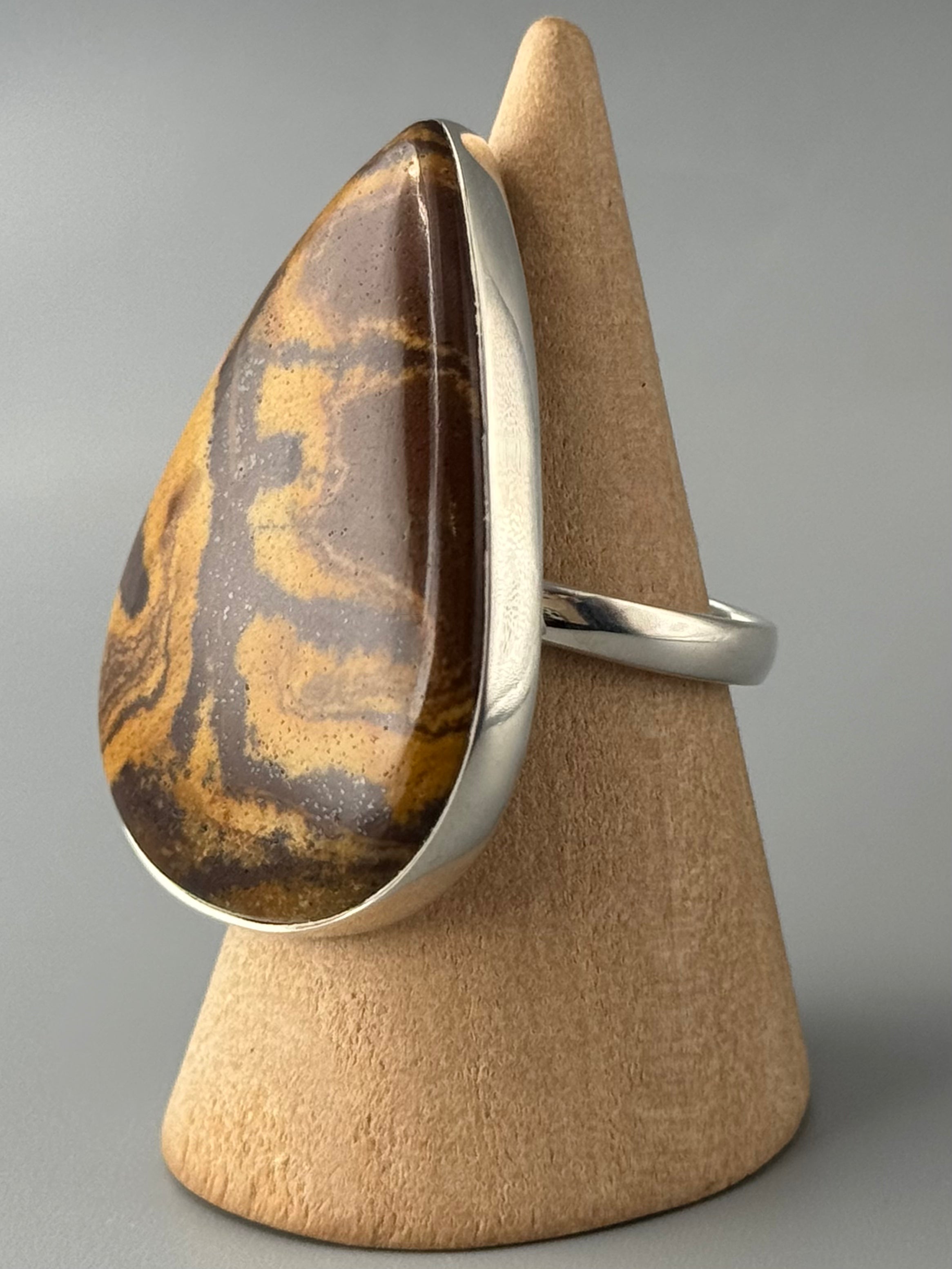 •AUSTRALIAN PICTURE JASPER - LARGE TEAR• sterling silver ring (size 8.75)