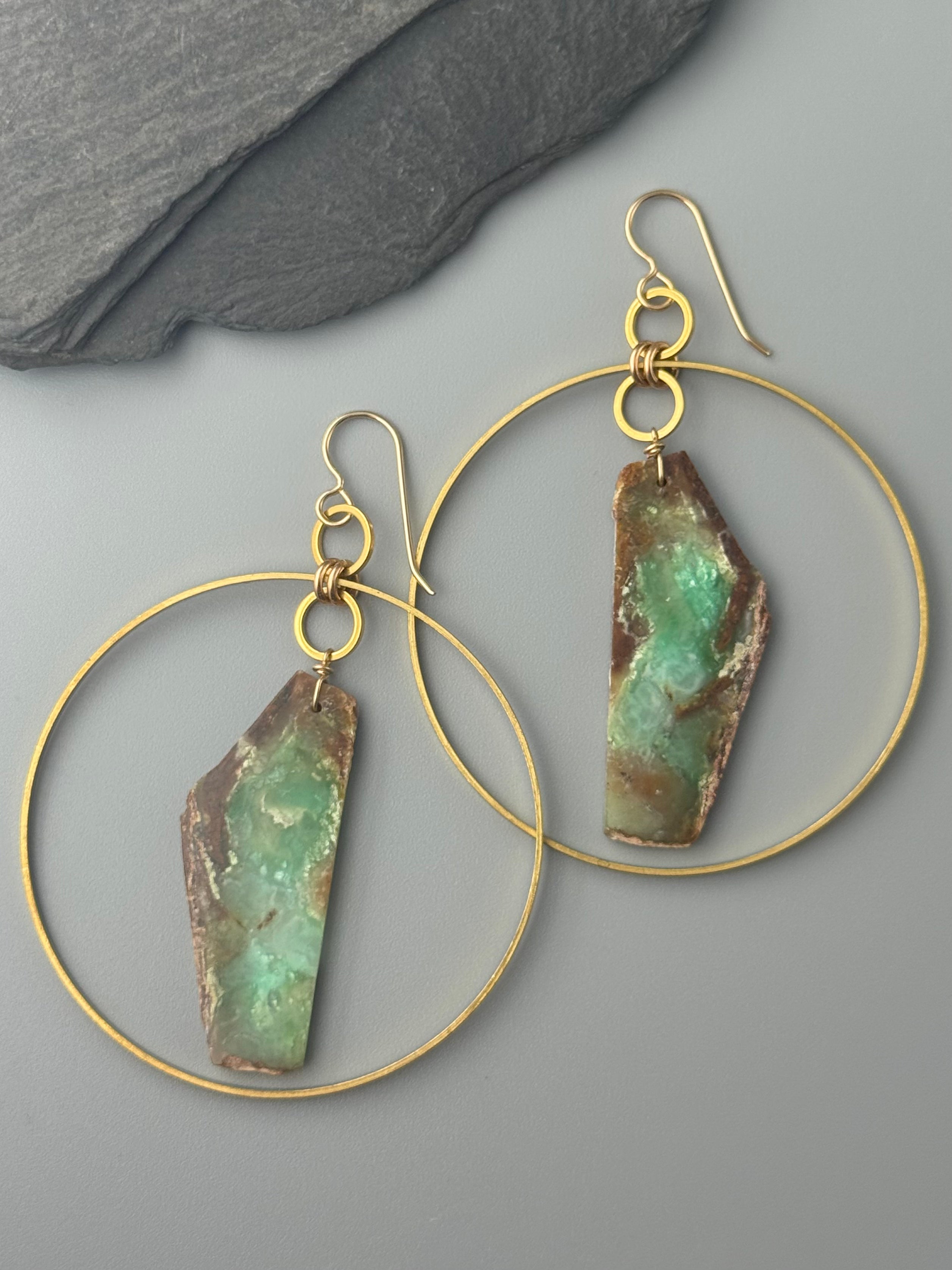 •EQUA-ORBIT• chrysoprase + gold earrings