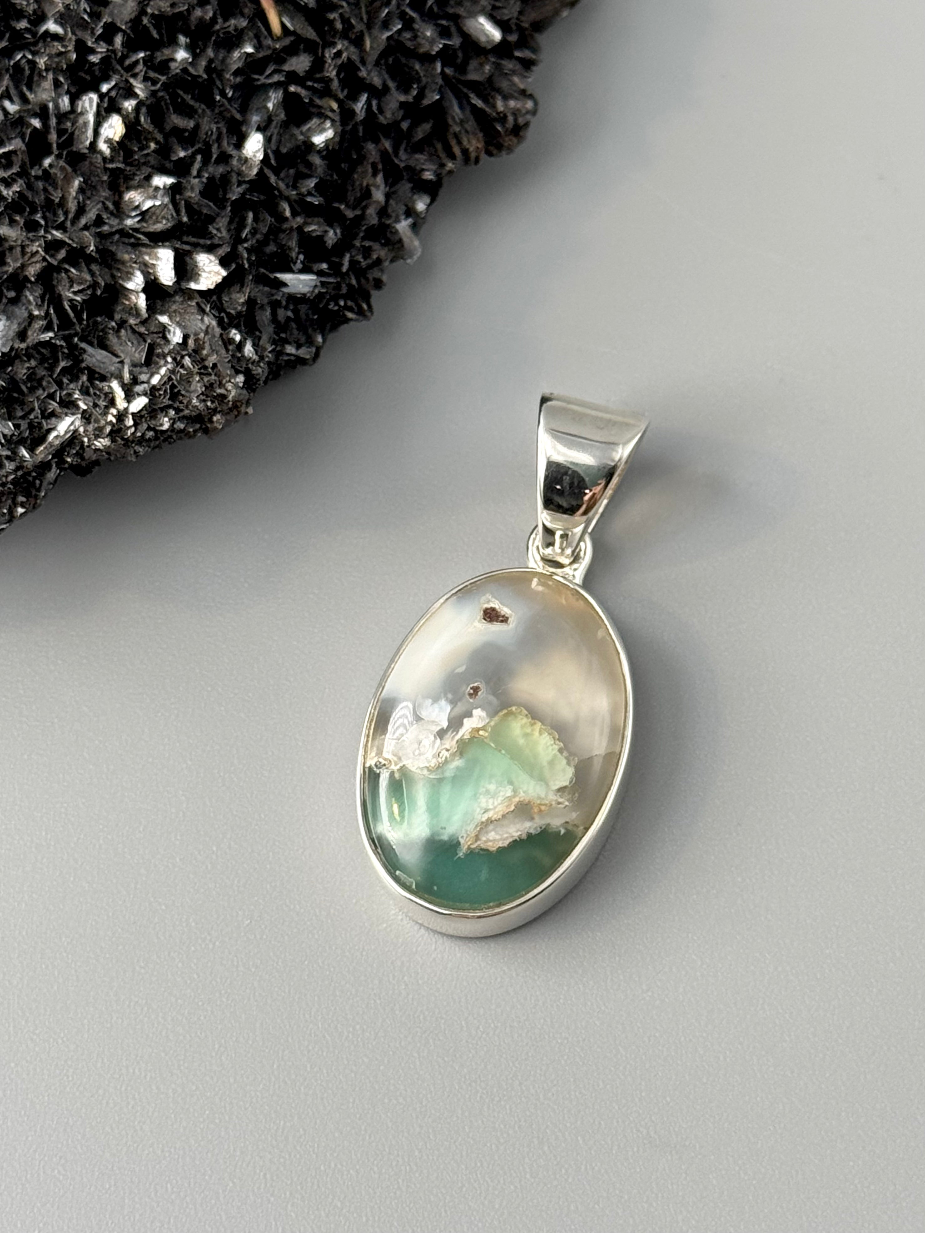 •CHRYSOPRASE OVAL• sterling silver pendant