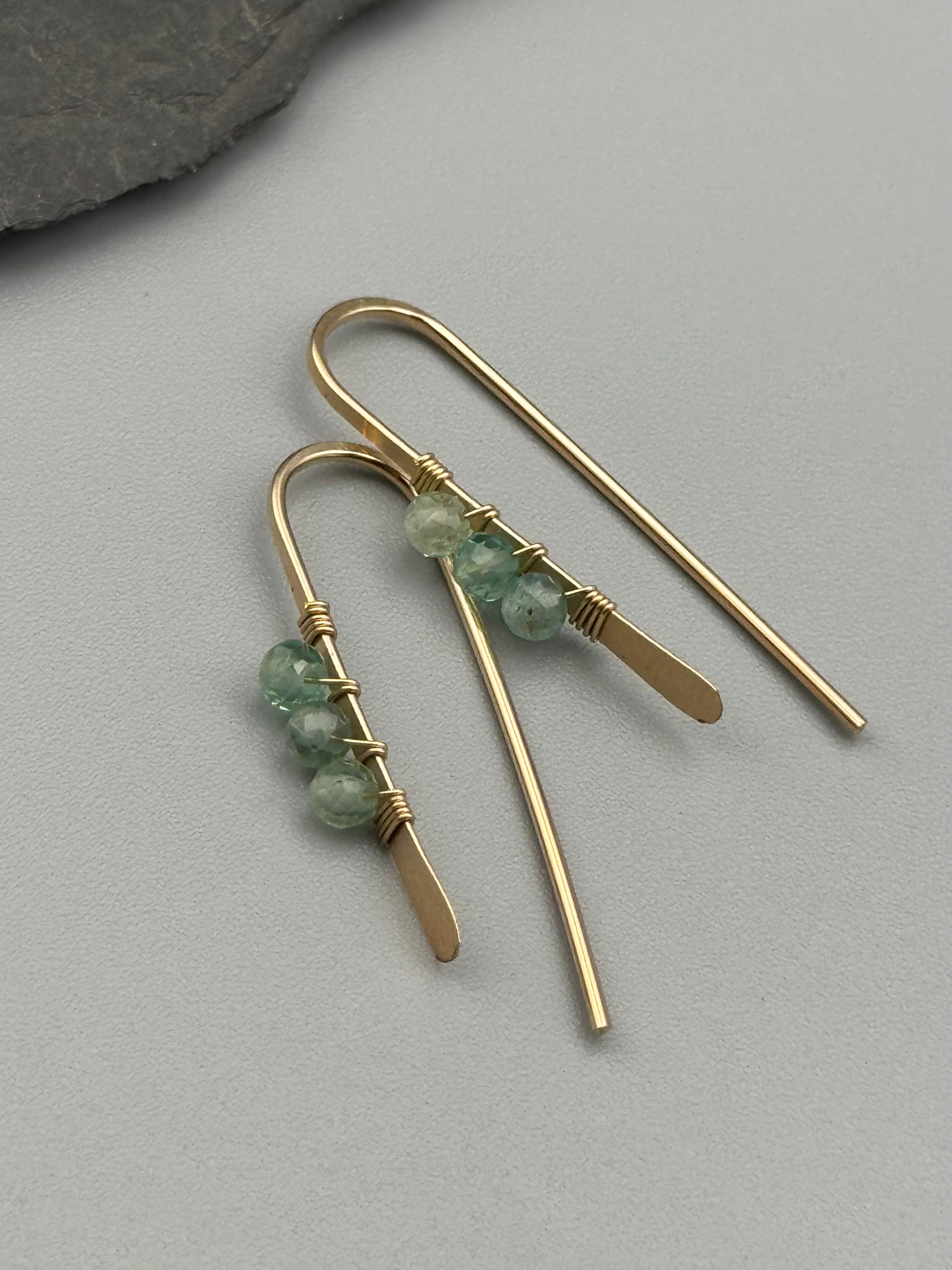 •PETITE THREADER• green apatite + gold earrings