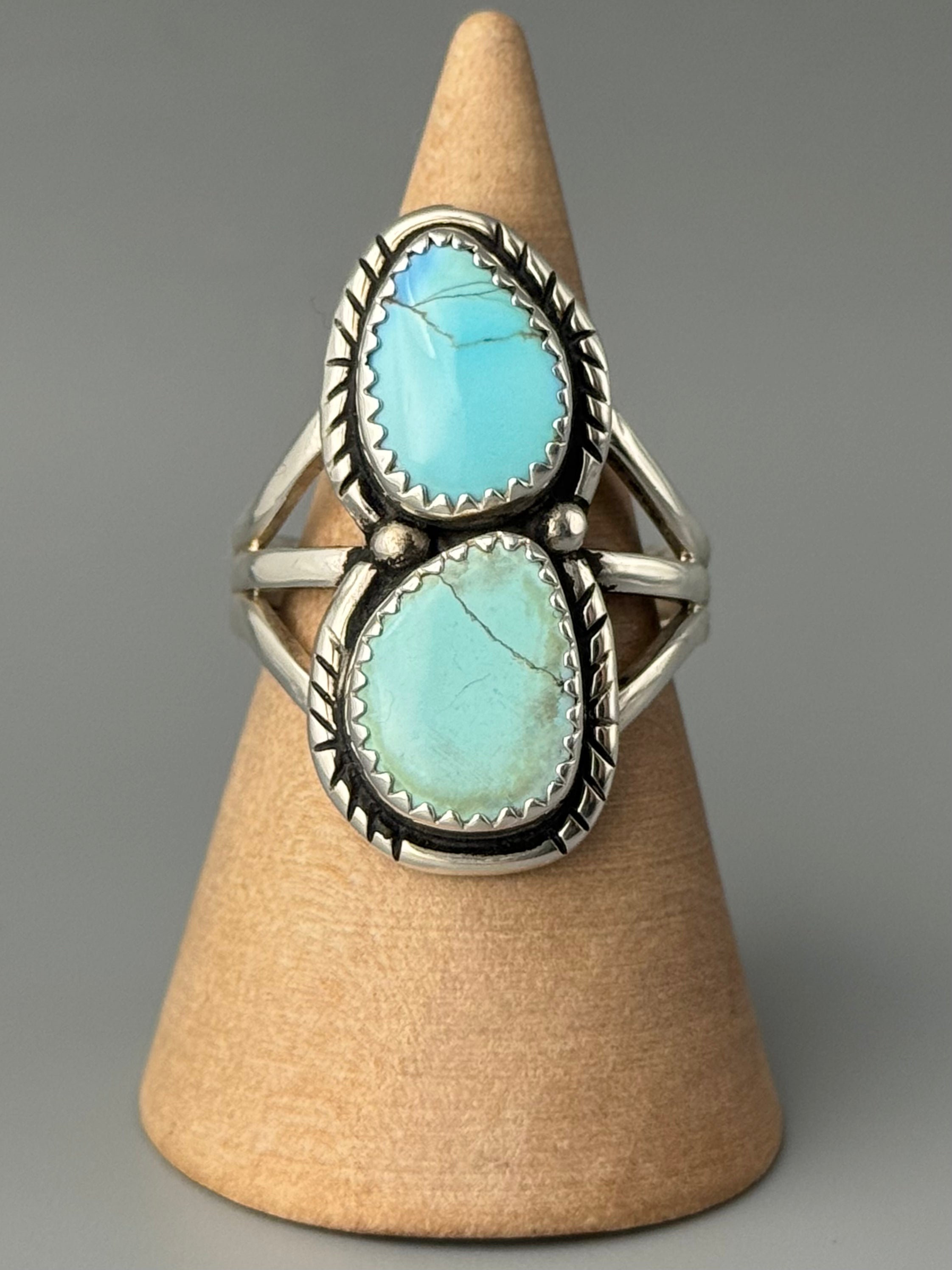 •GOLDEN HILL TURQUOISE - NAAKI - 2• Navajo silver ring (size 9)