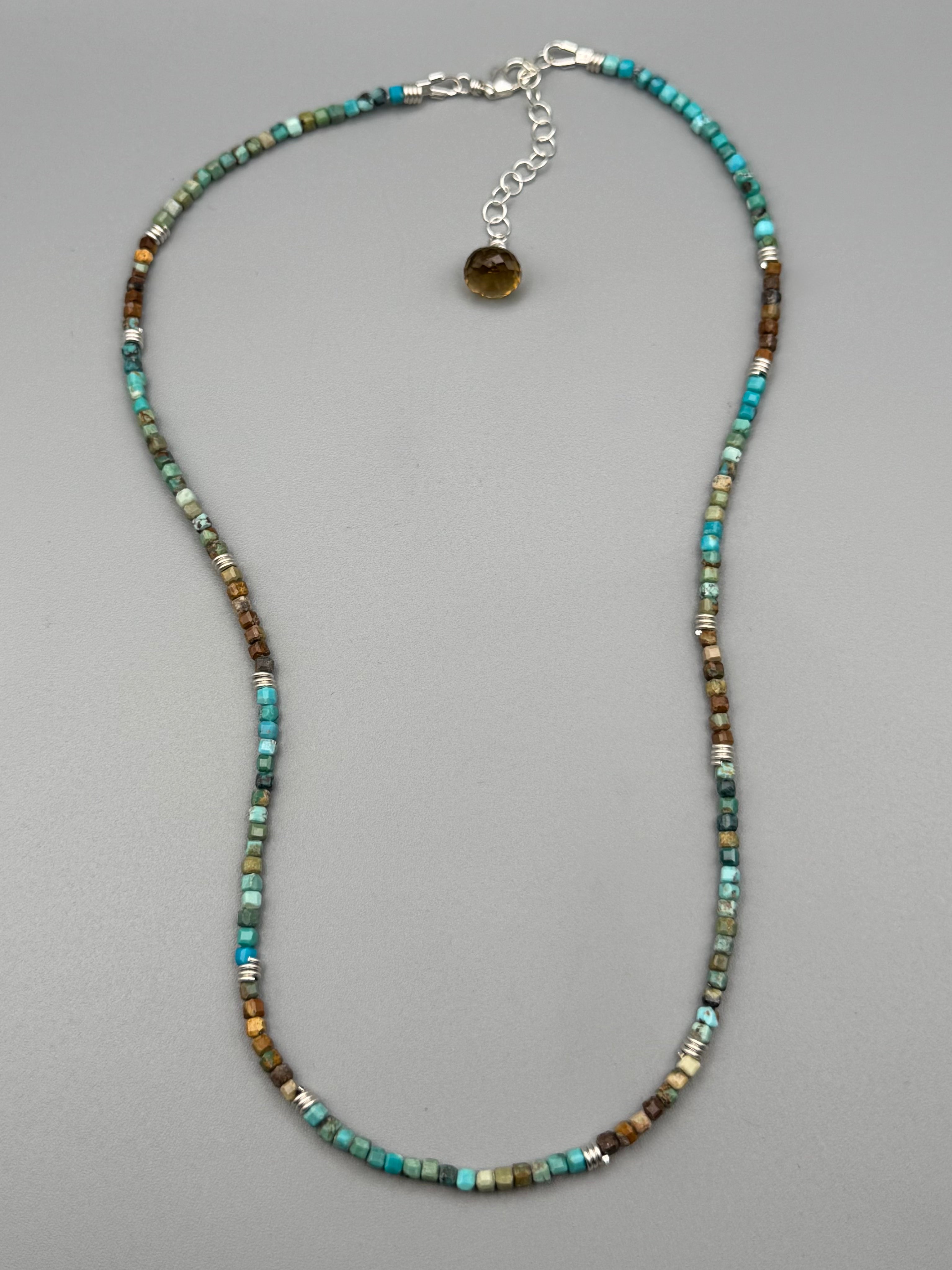 •LIL' COILS• turquoise + silver beaded necklace (16"-17.5" long)