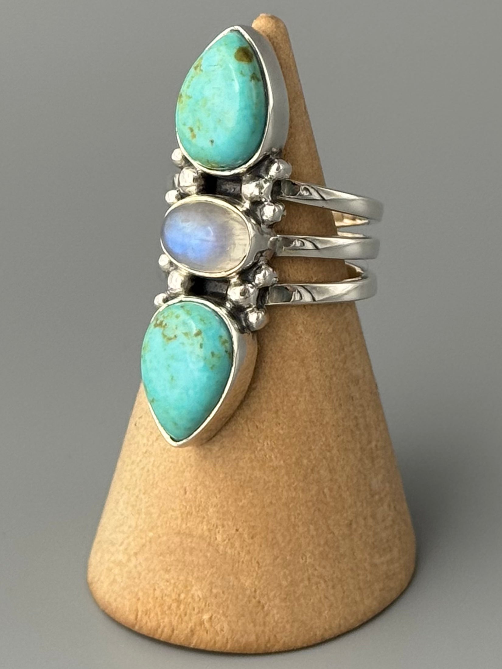 •TURQUOISE + RAINBOW MOONSTONE - EQUATOR• triple split band silver ring (size 5.75)