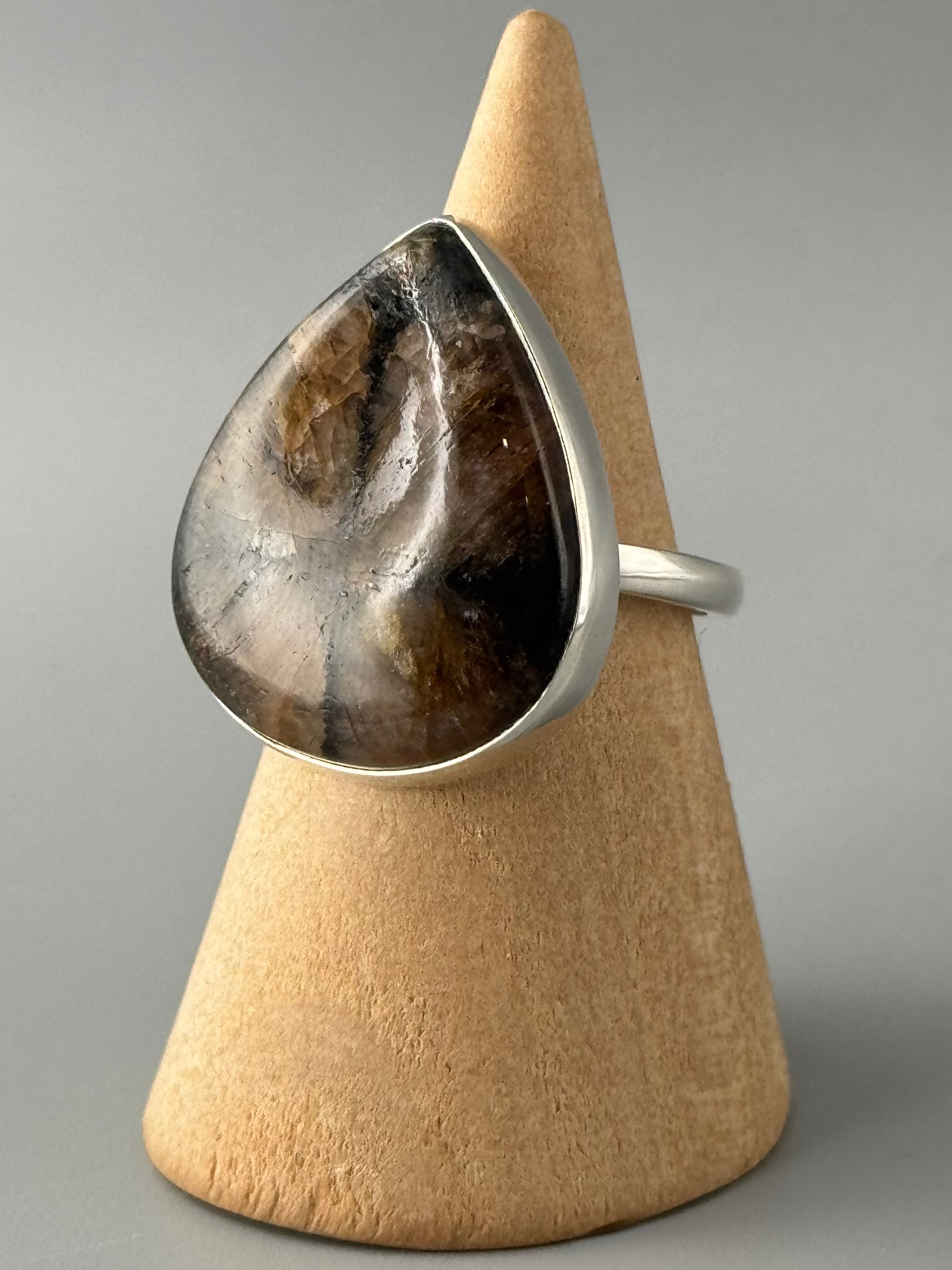 •CHIASTOLITE - TEAR• sterling silver ring (various sizes)