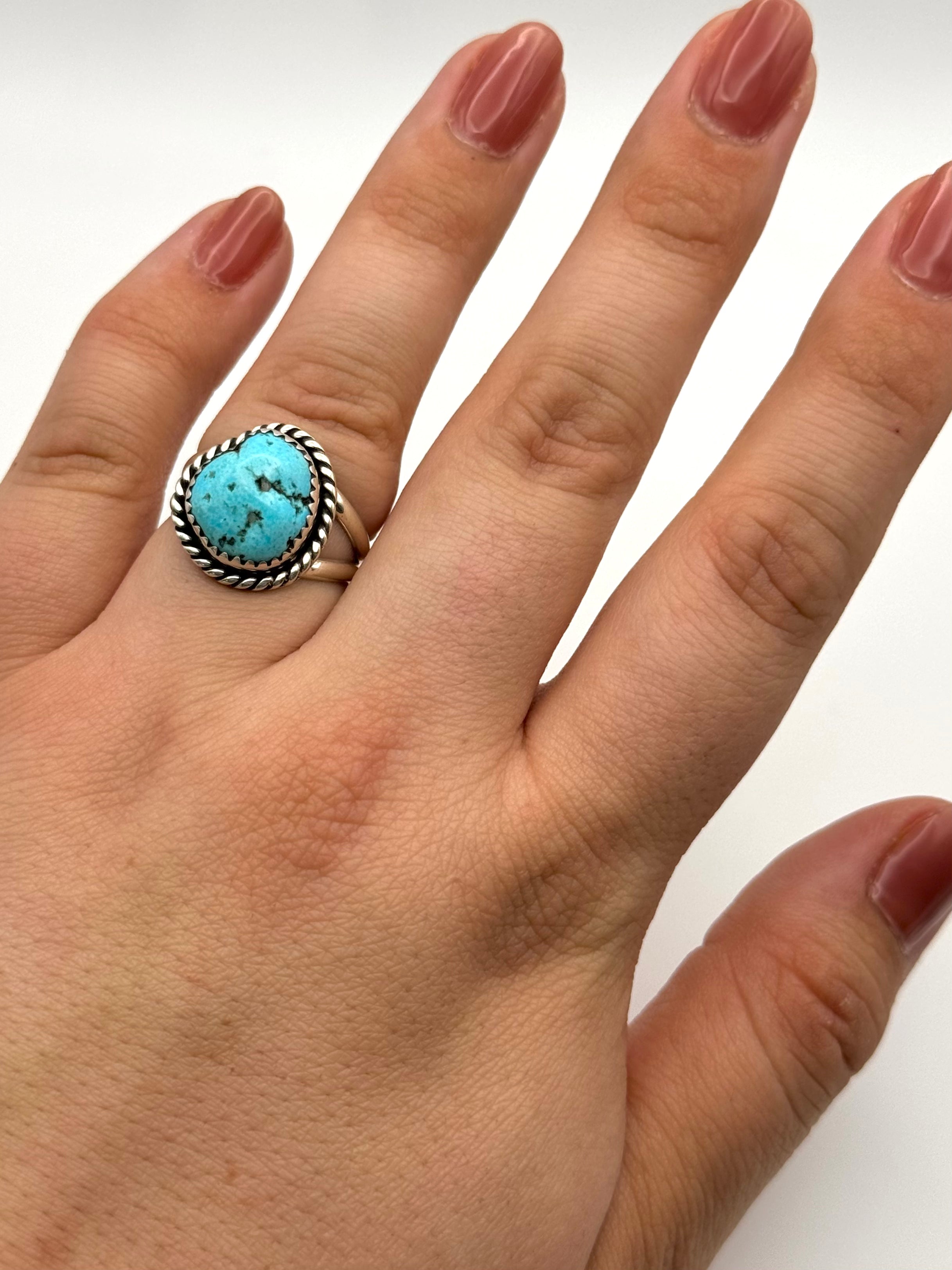 •TURQUOISE• Navajo silver ring (size 7.5)