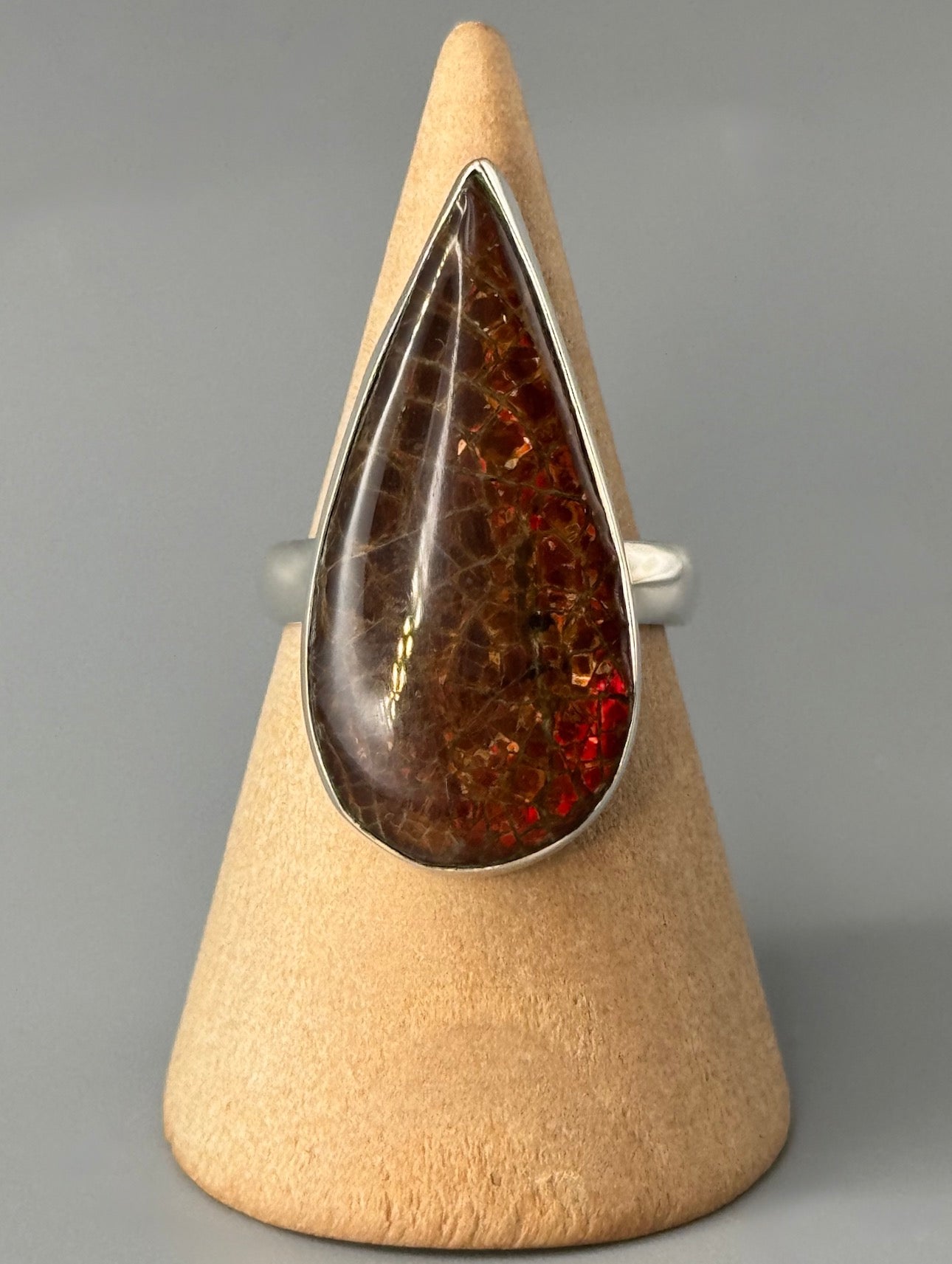 •AMMOLITE - ELONGATED TEAR• sterling silver ring (size 8)