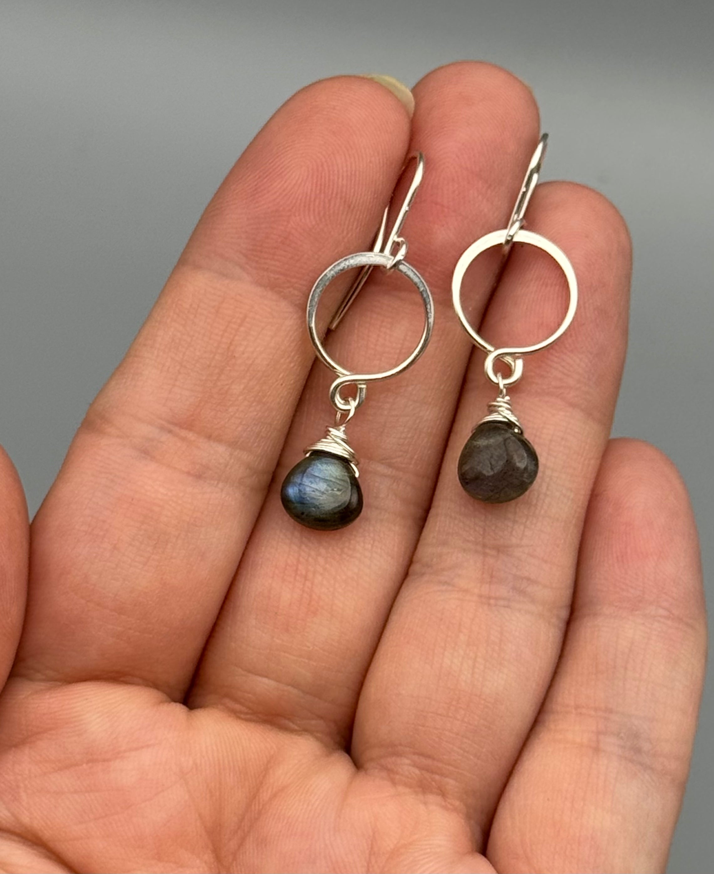 •DROPLET• labradorite + silver dangle earrings