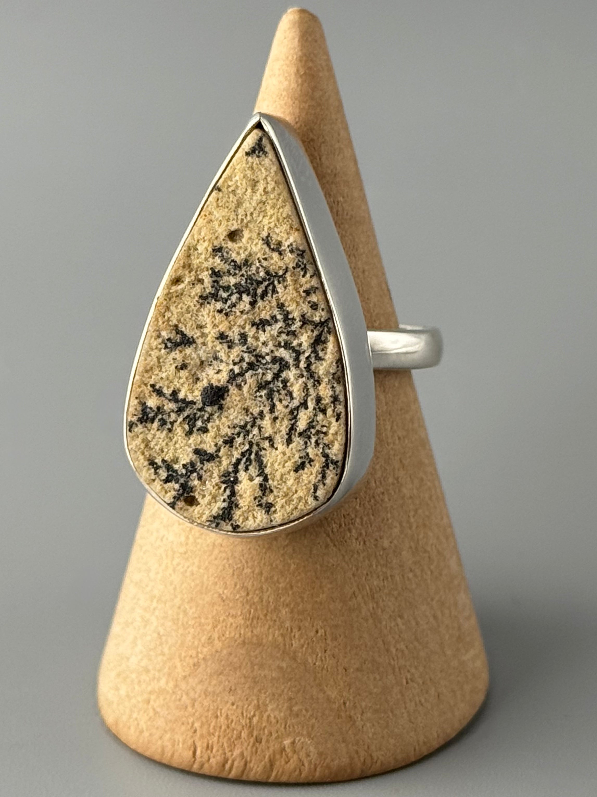 •DENDRITIC SANDSTONE - TEAR• sterling silver ring (size 8)