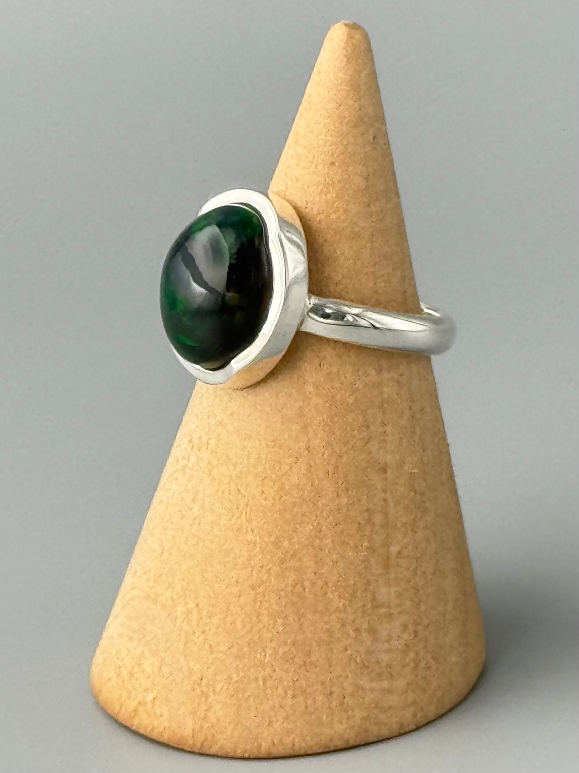 •ETHIOPIAN OPAL - OVAL• scalloped bezel silver ring (size 5.75)