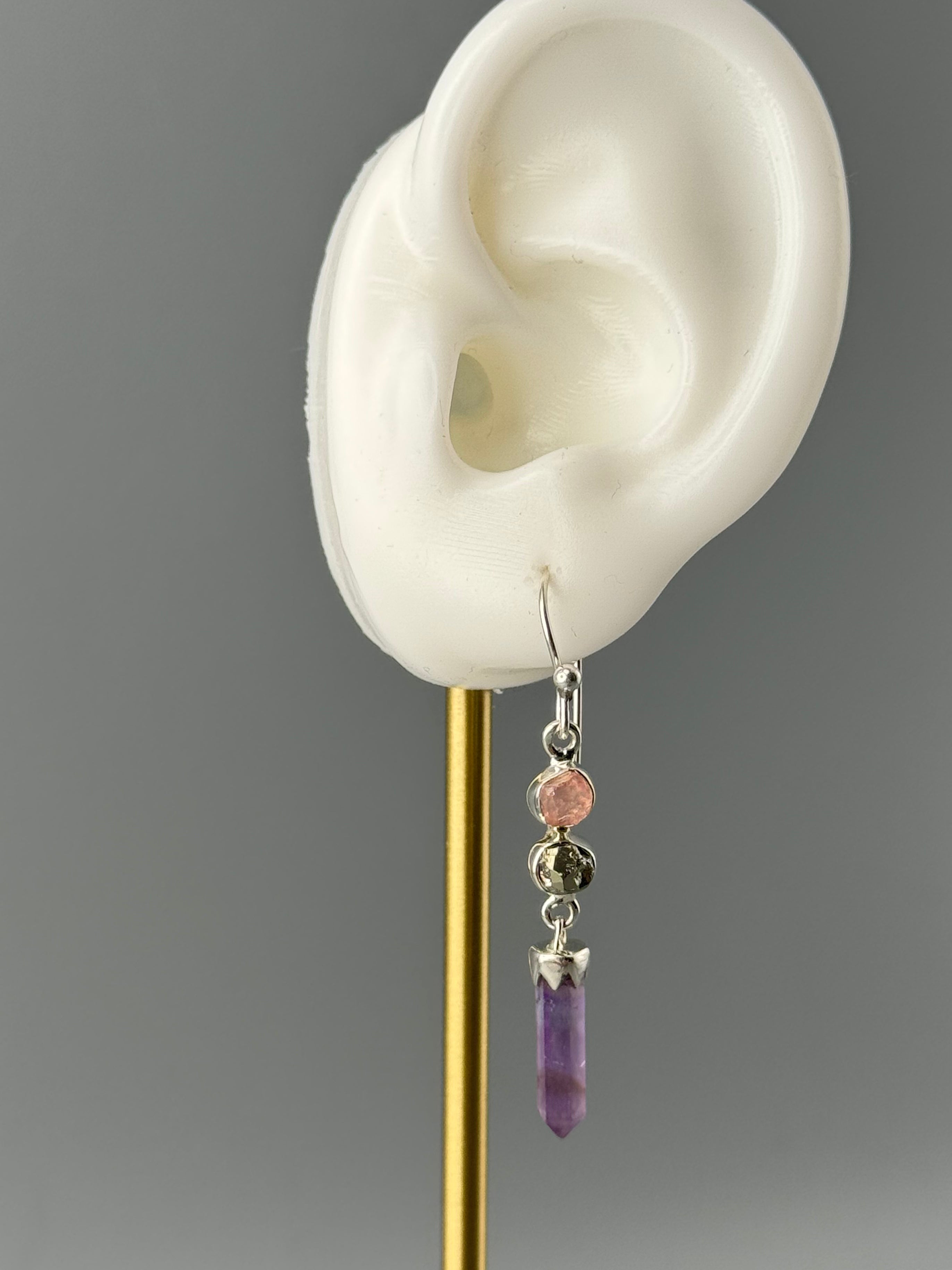 •AMETHYST POINT + MULTI-STONE• silver dangle earrings