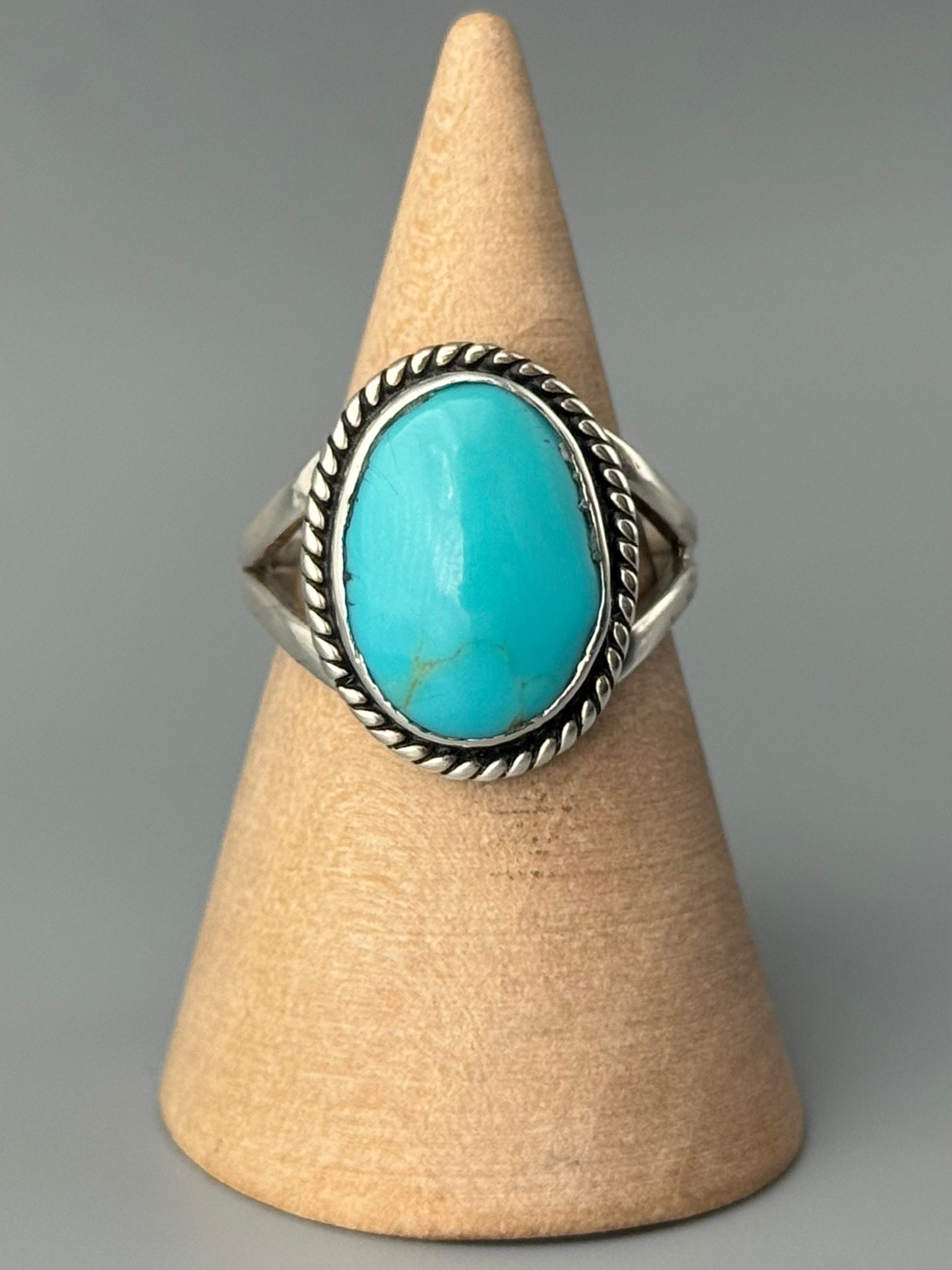 •KINGMAN TURQUOISE - KÉ• Navajo silver ring (size 8.25)