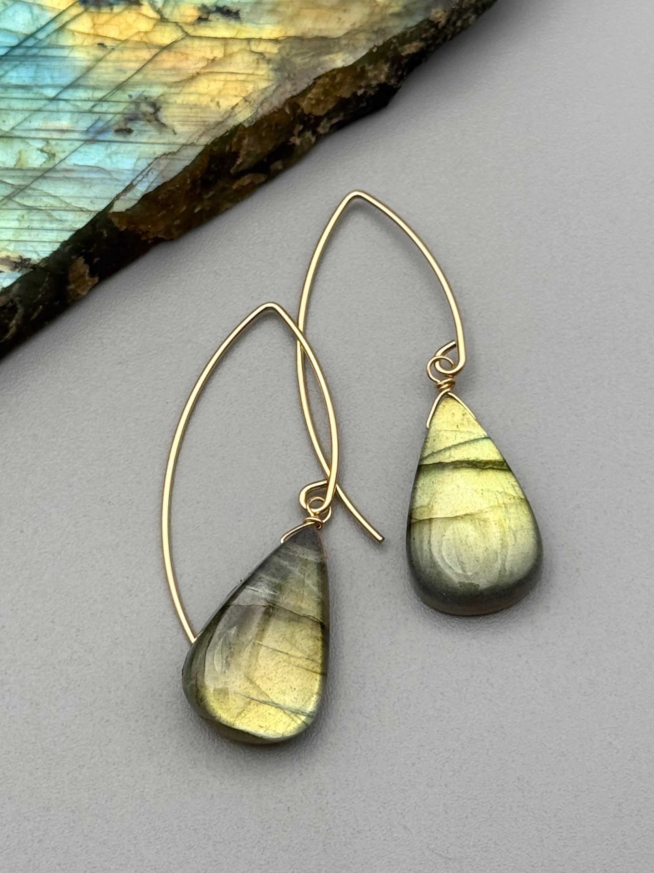 •STRAY• golden labradorite tear + gold earrings