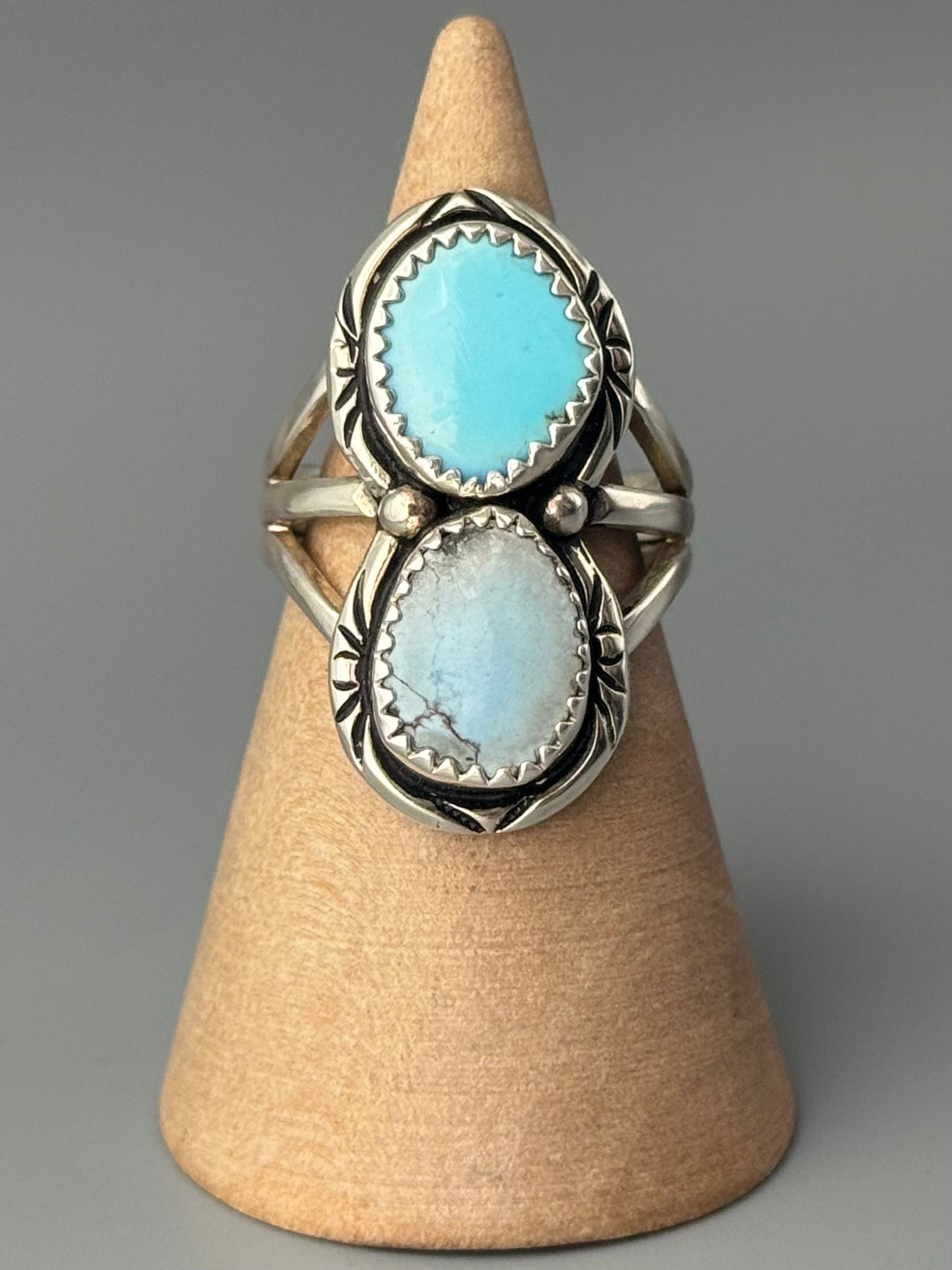 •GOLDEN HILL TURQUOISE - NAAKI - 2• Navajo silver ring (size 6.5)
