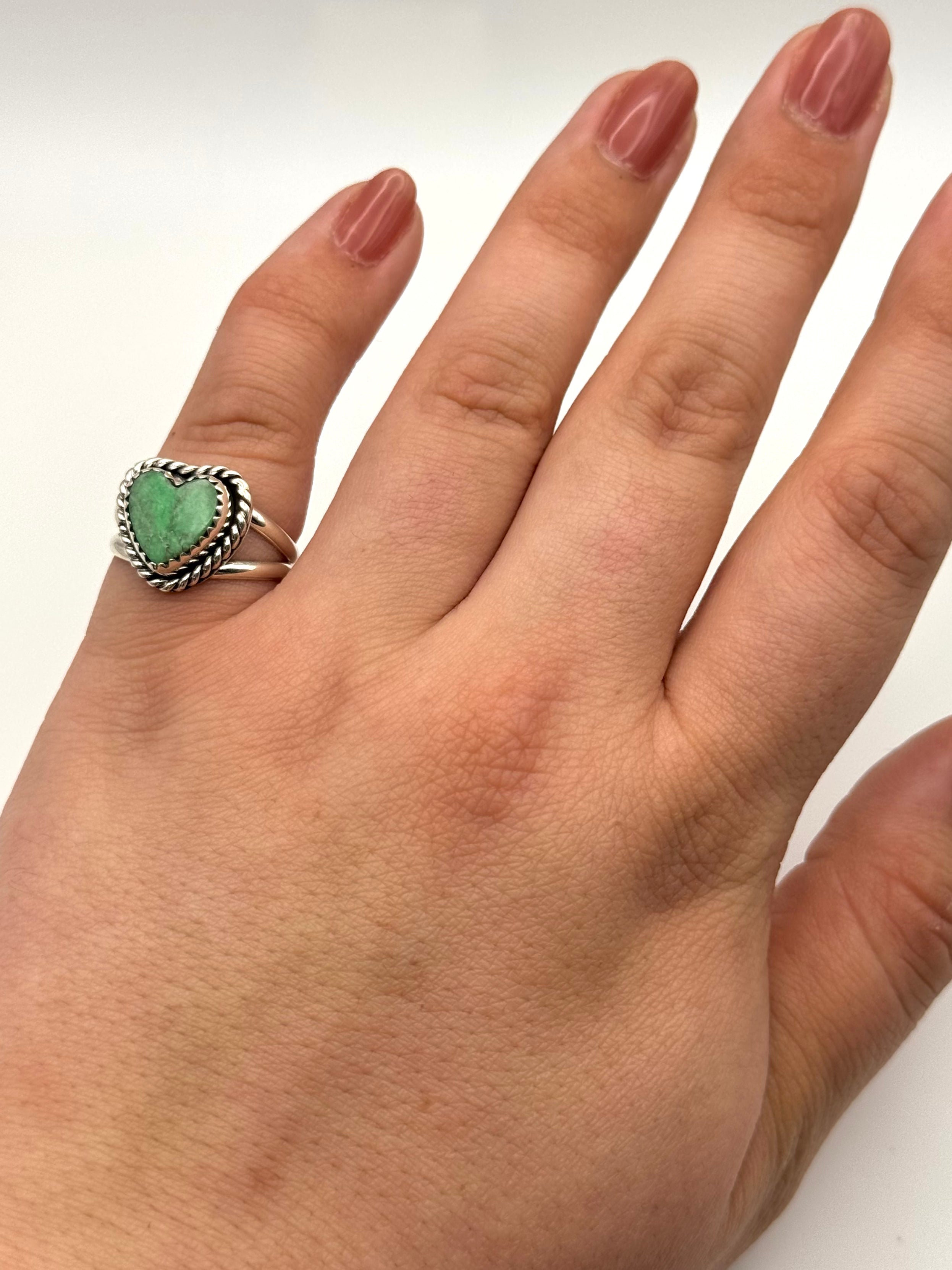 •TURQUOISE HEART• Navajo silver ring (size 7.5)