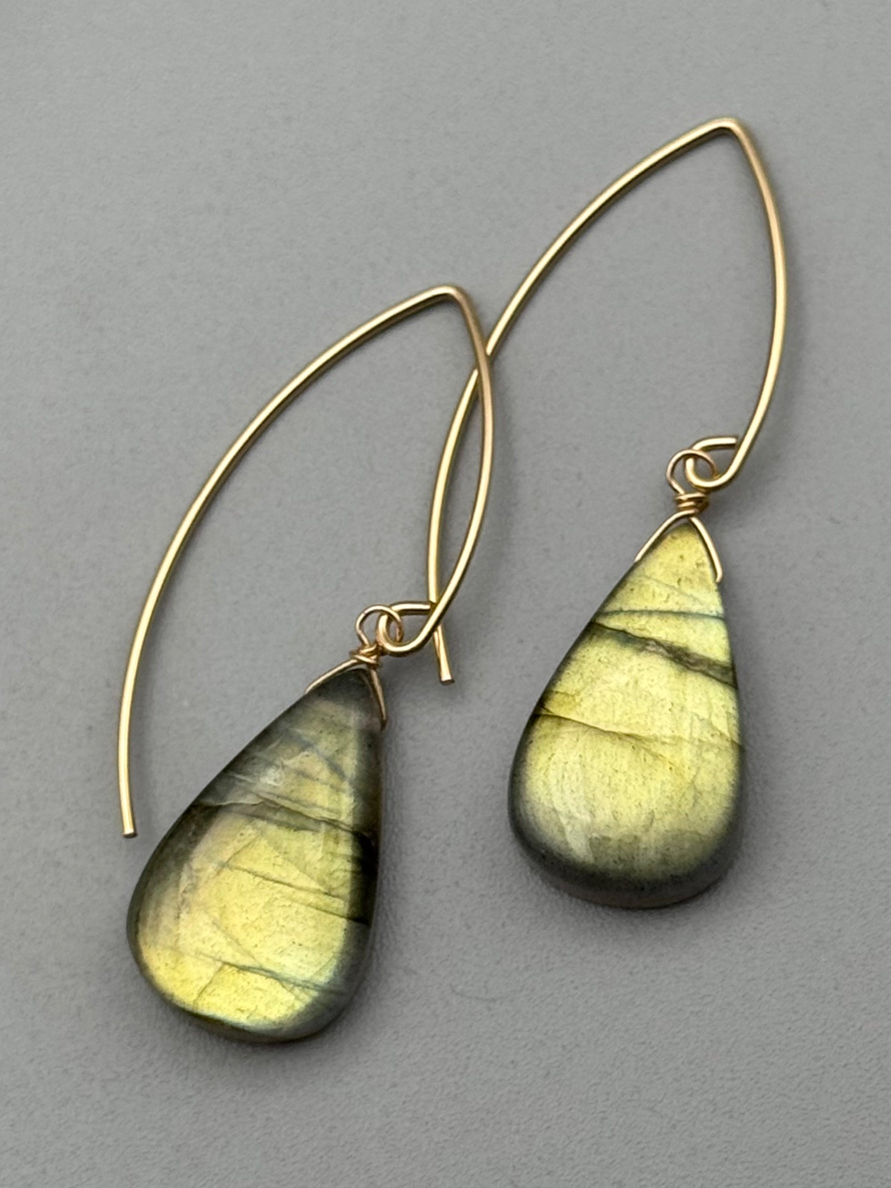 •STRAY• golden labradorite tear + gold earrings