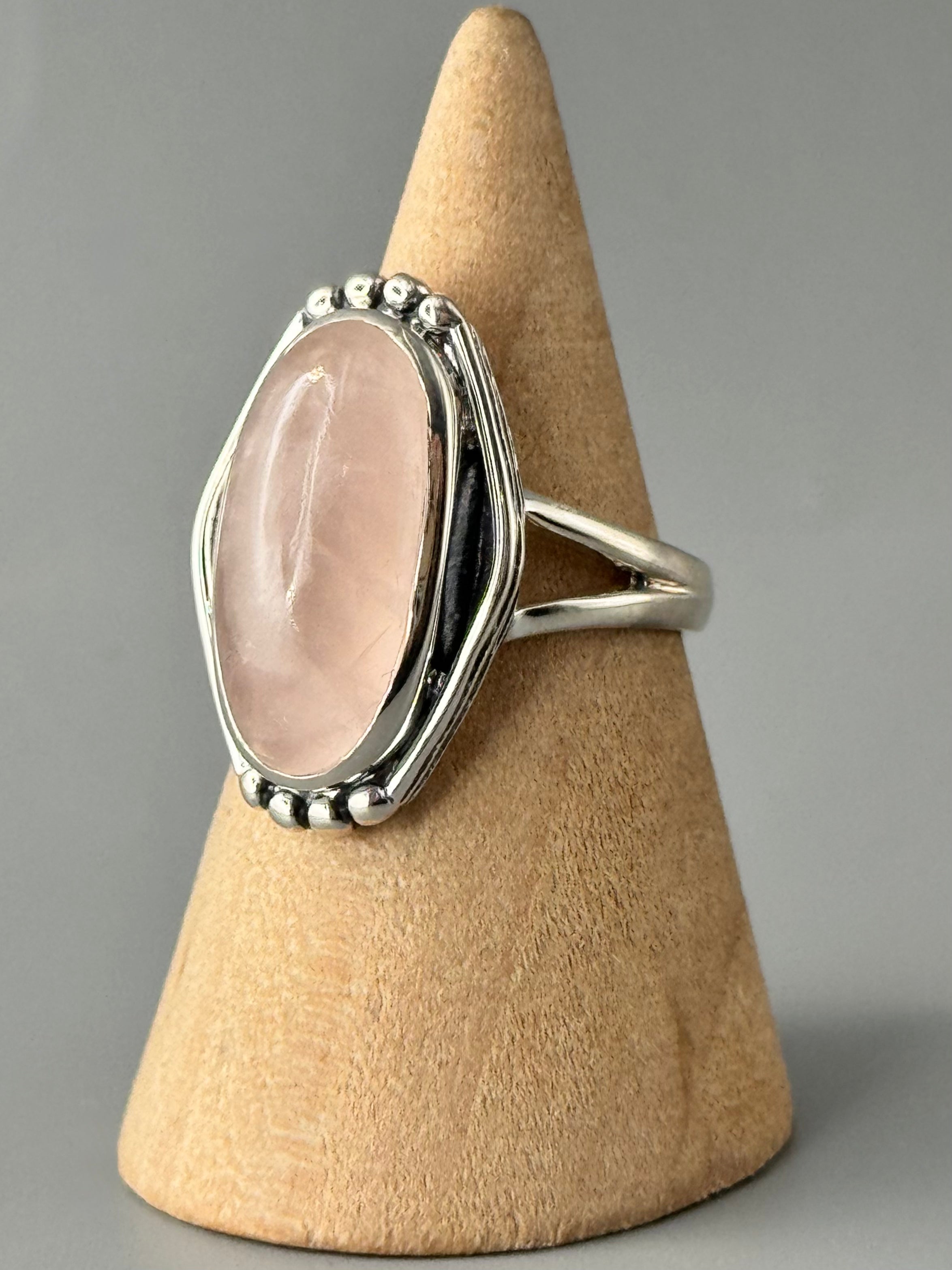 •ROSE QUARTZ - POLARITY• split band silver ring (various sizes)