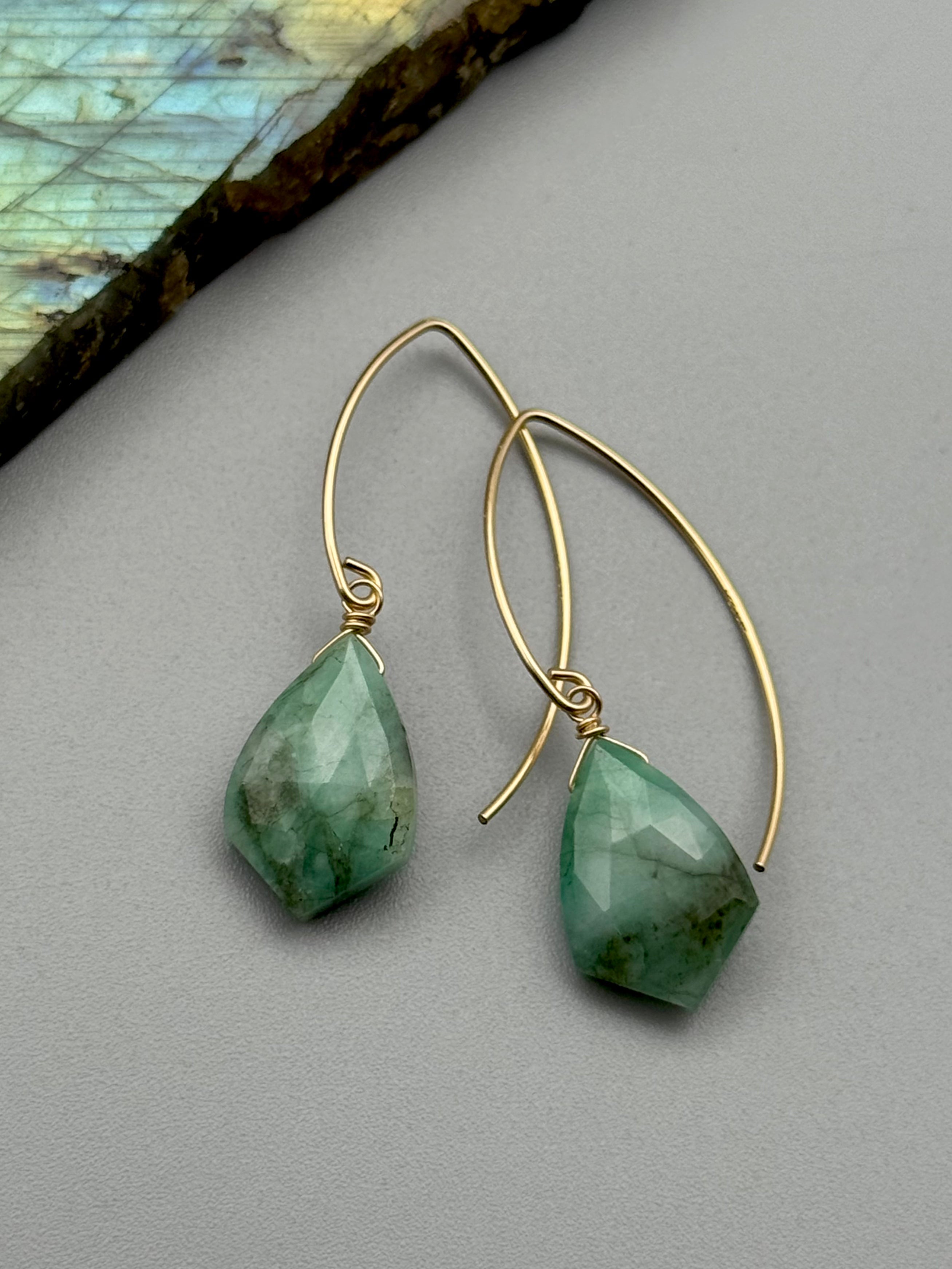 •STRAY• emerald sparrow + gold earrings