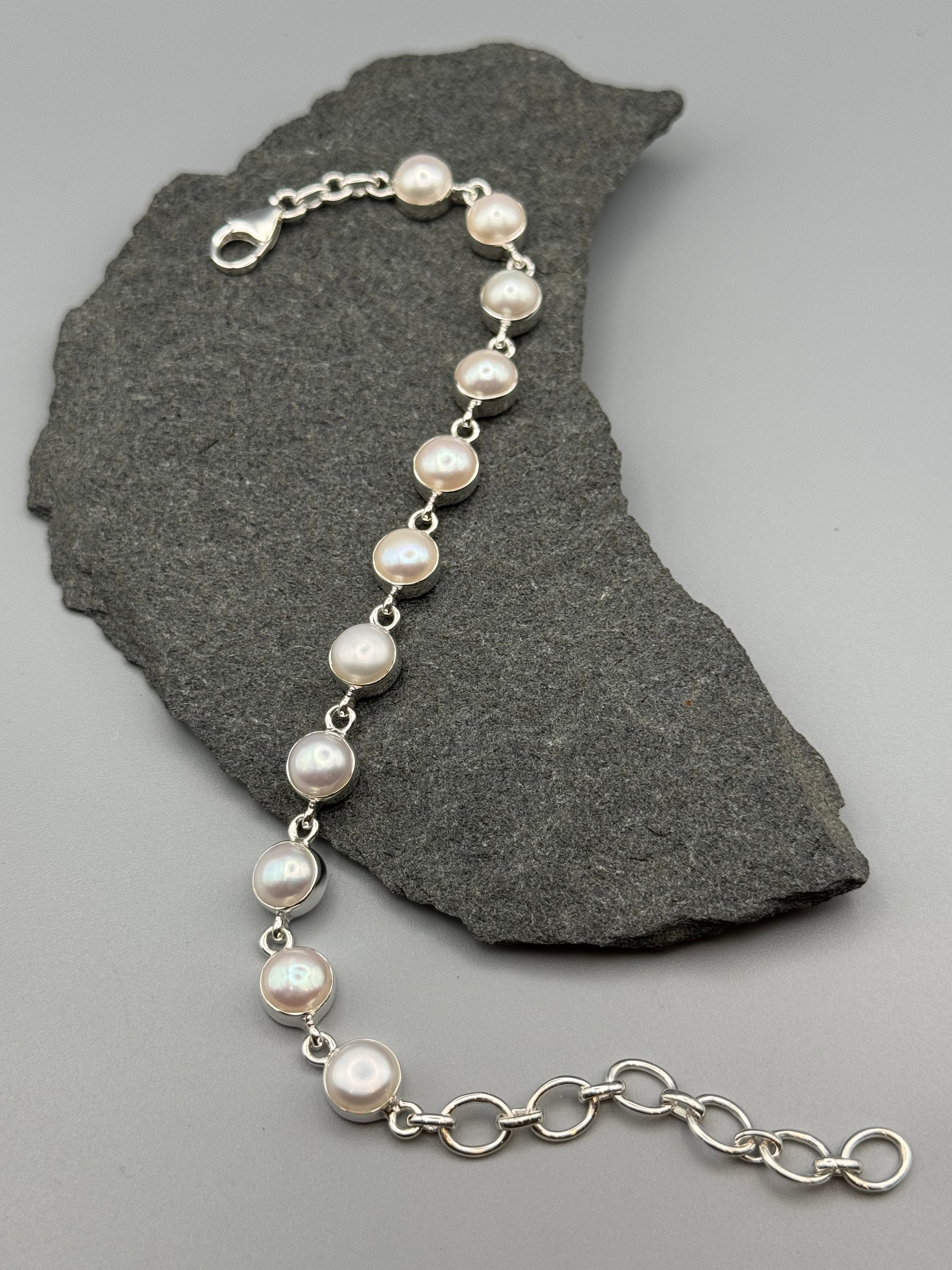 •PEARL• linked silver bracelet (7.25" - 9")