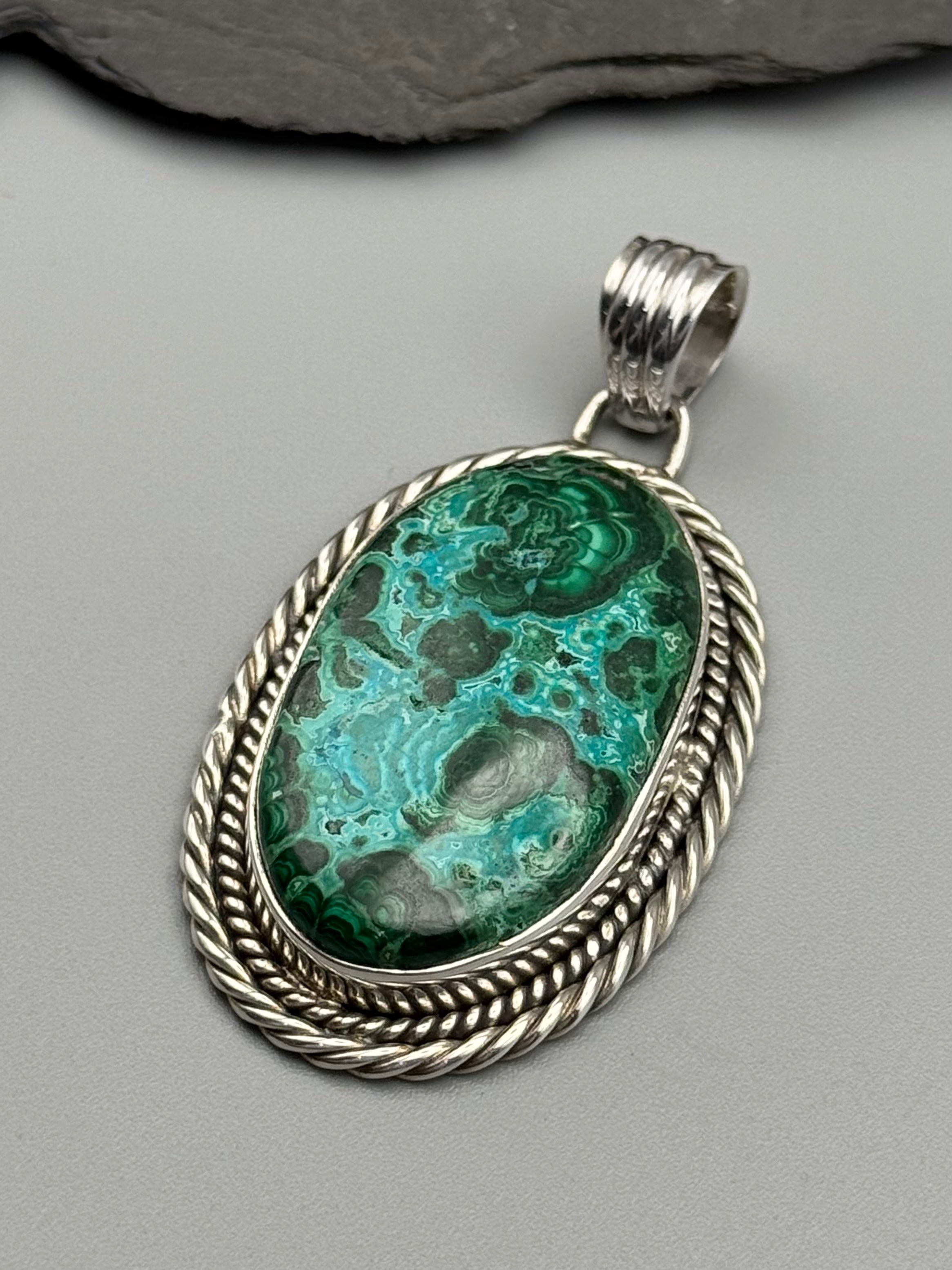 •MALACHITE CHRYSOCOLLA - OVAL• rope bezel silver pendant