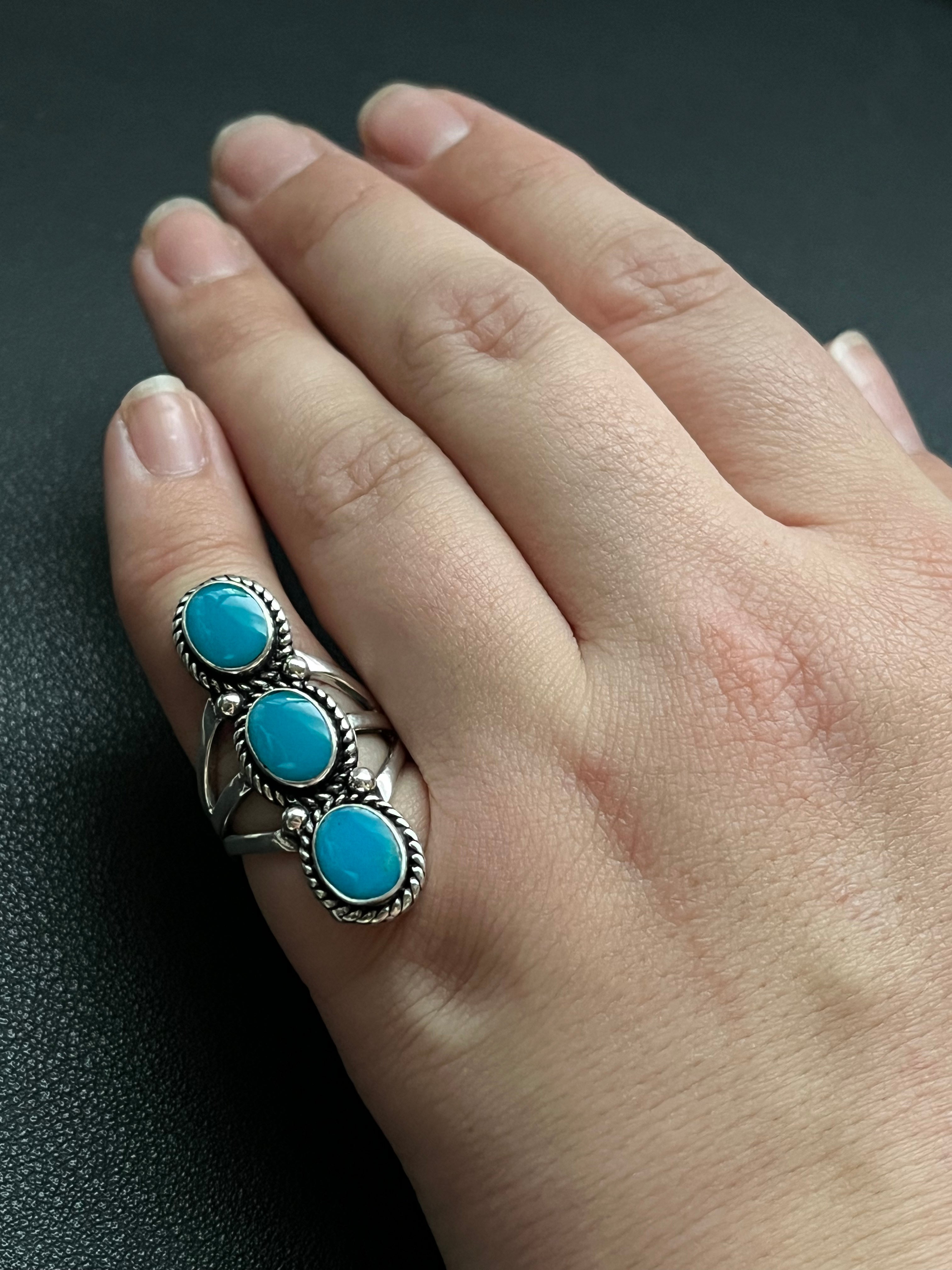 •KINGMAN TURQUOISE• Navajo silver triple stone ring (size 5.25)