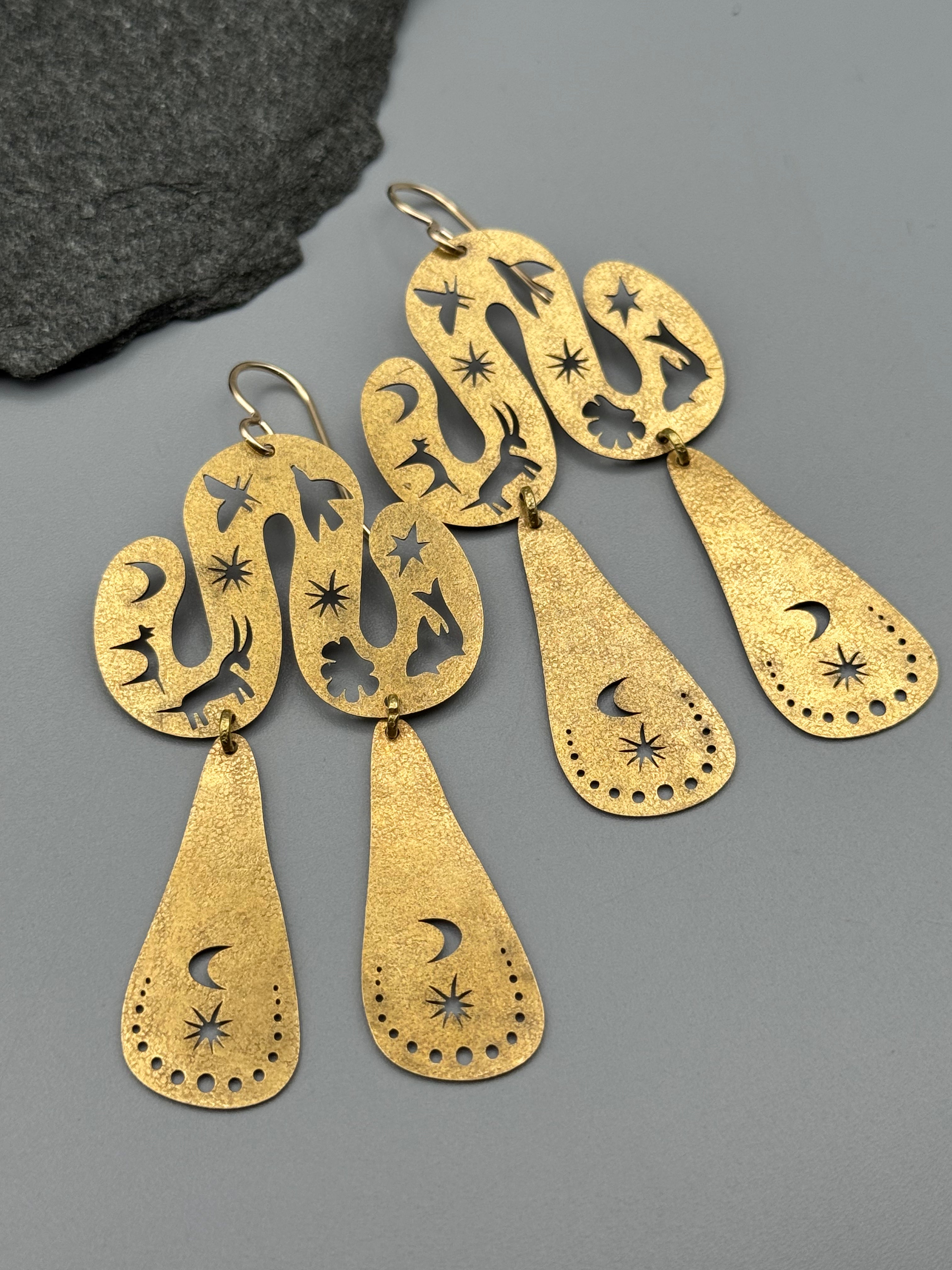 •KINGDOM• gold dangle earrings