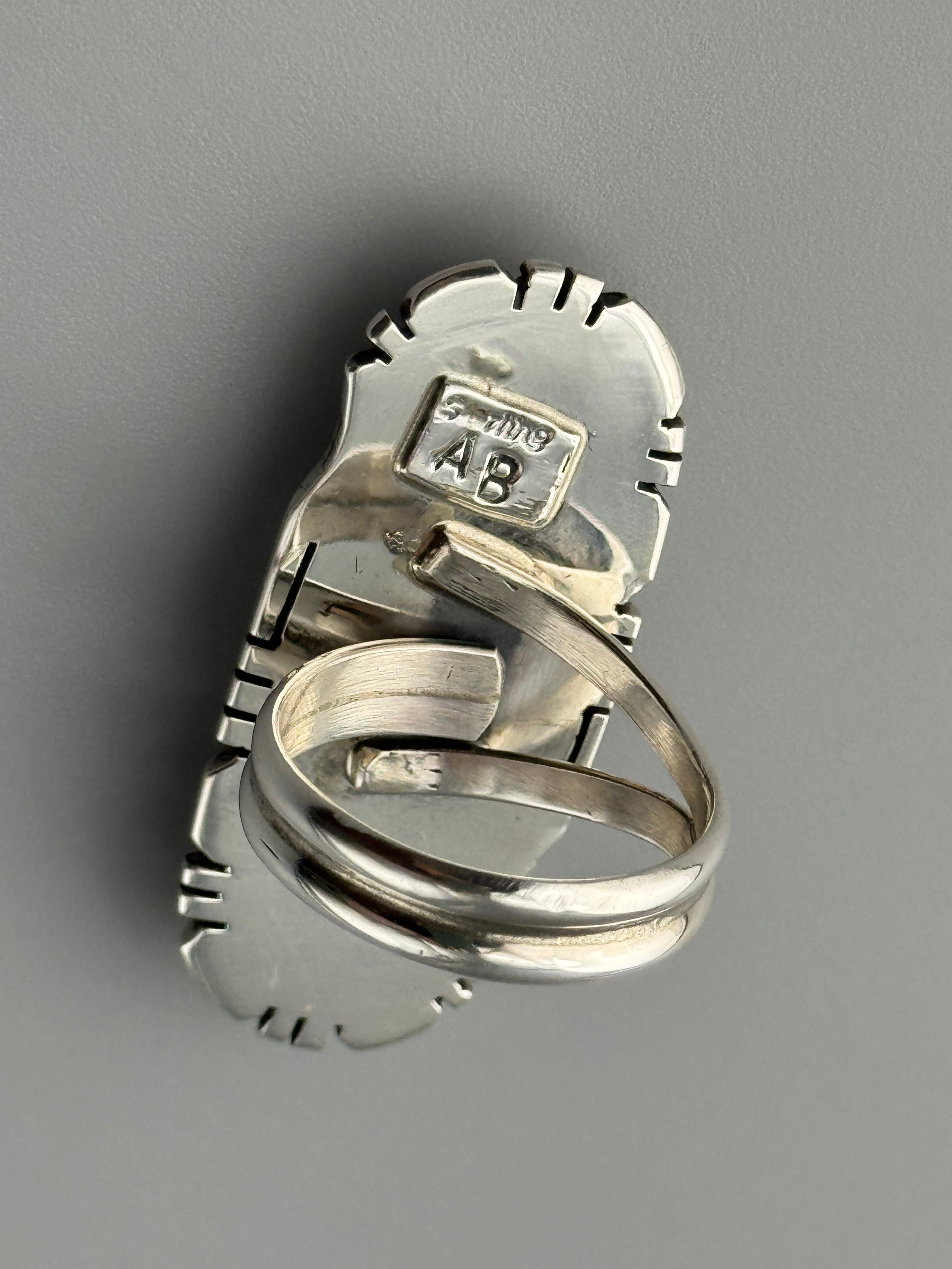 •WHITE BUFFALO TURQUOISE - STORM• Navajo adjustable silver ring