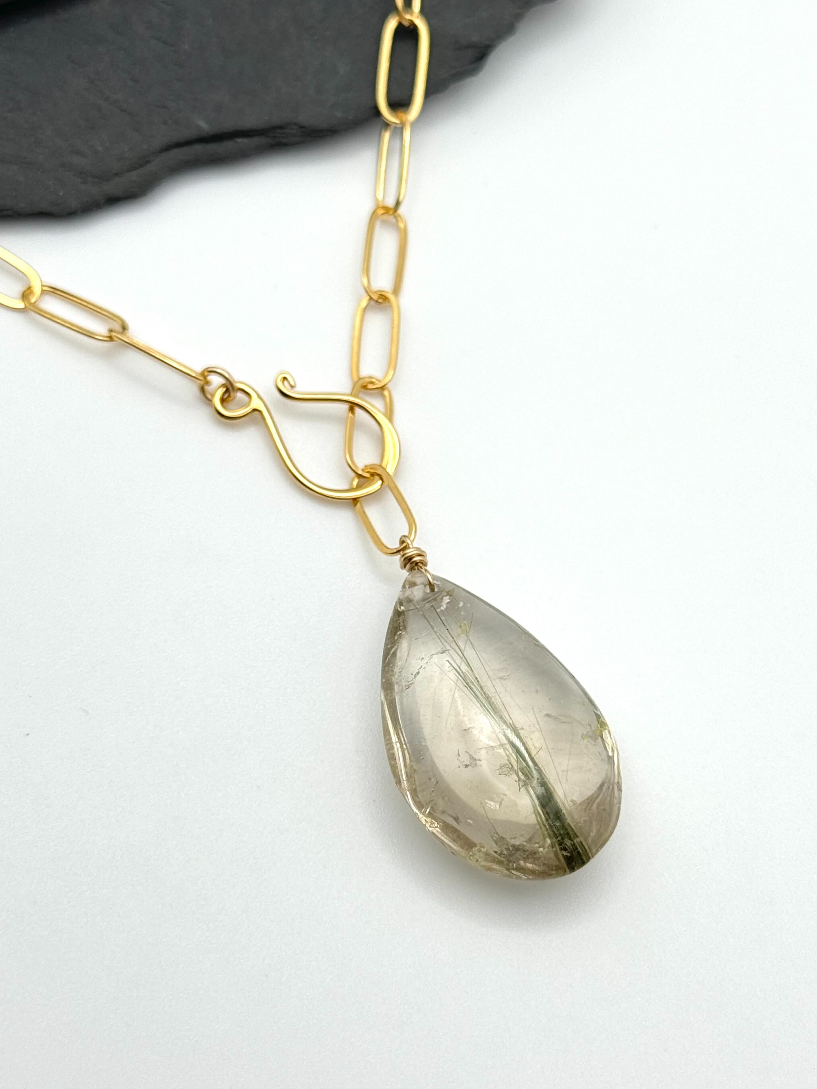 •LINKED• green tourmalinated quartz + gold necklace (adj to 20")