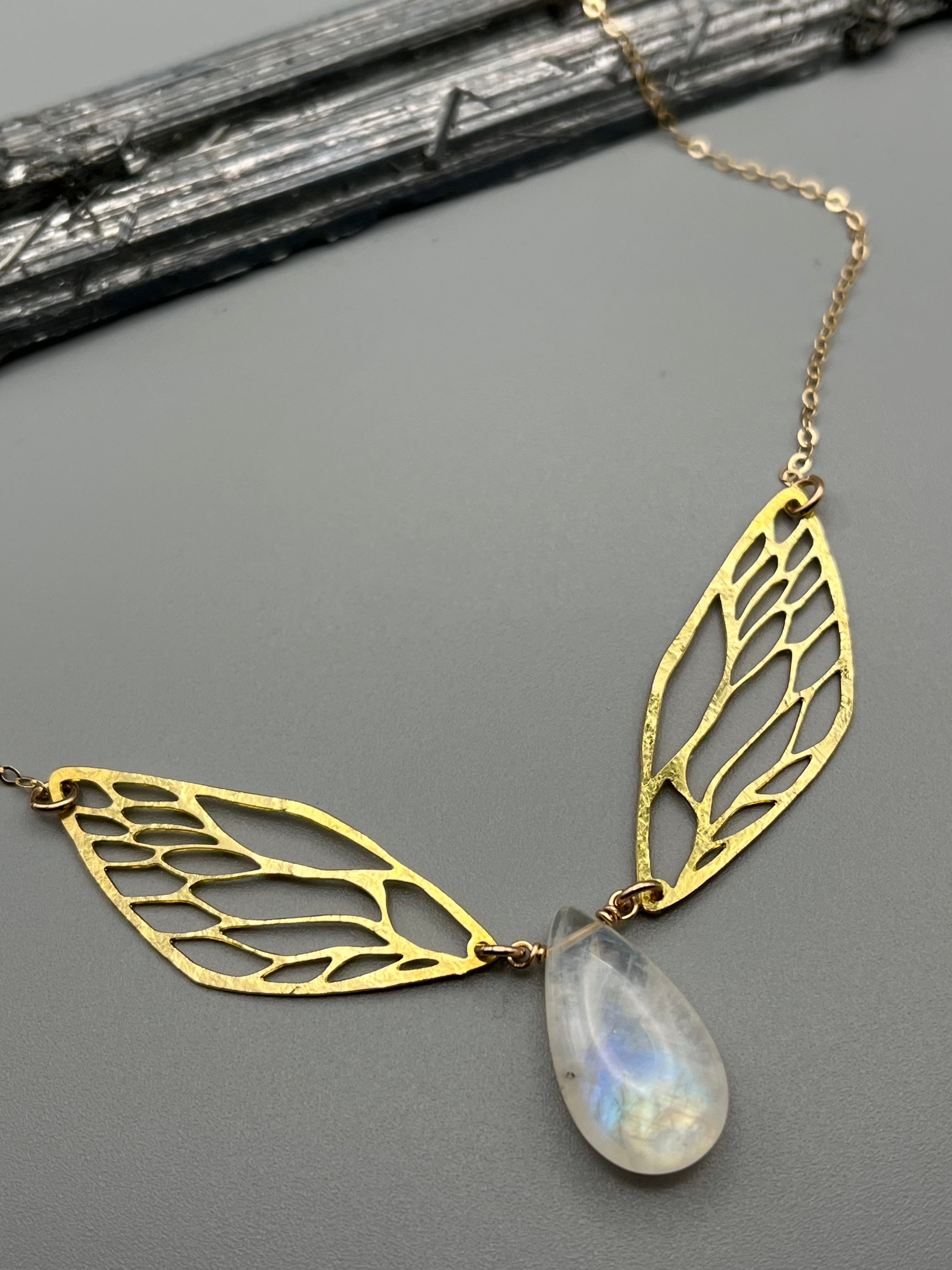 •METAMORPH• rainbow moonstone + gold necklace (16"-18" long)