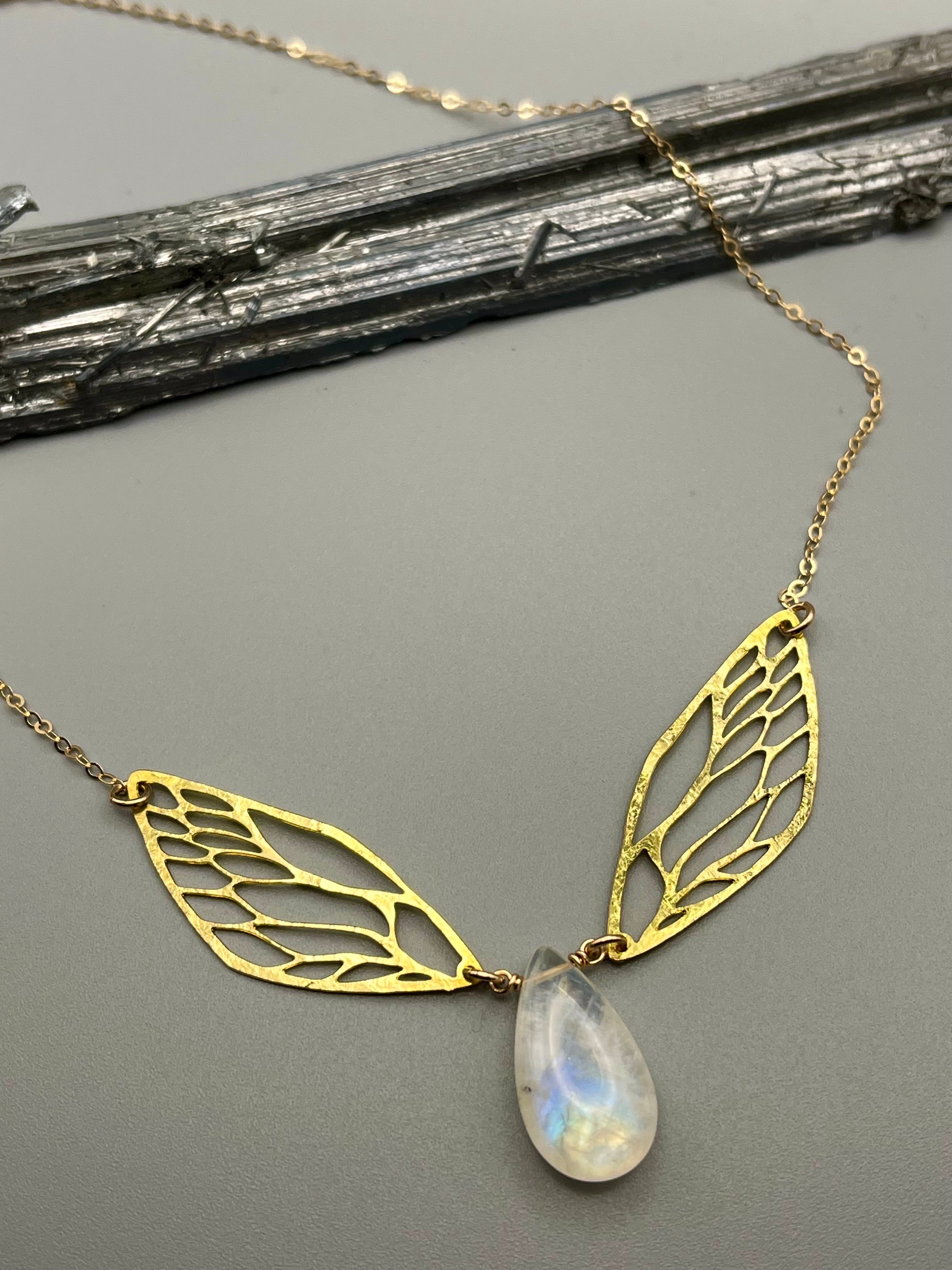 •METAMORPH• rainbow moonstone + gold necklace (16"-18" long)