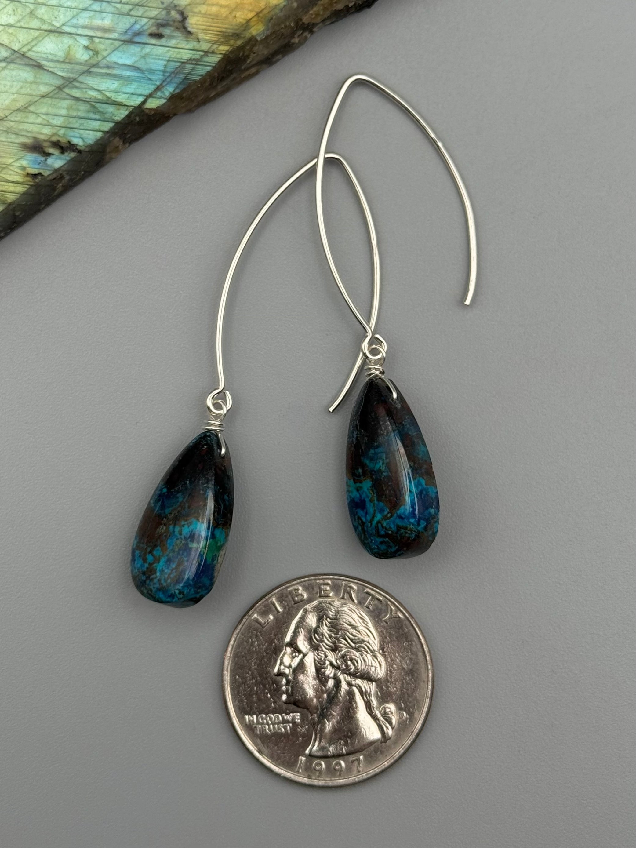 •STRAY• shattuckite tear + silver earrings