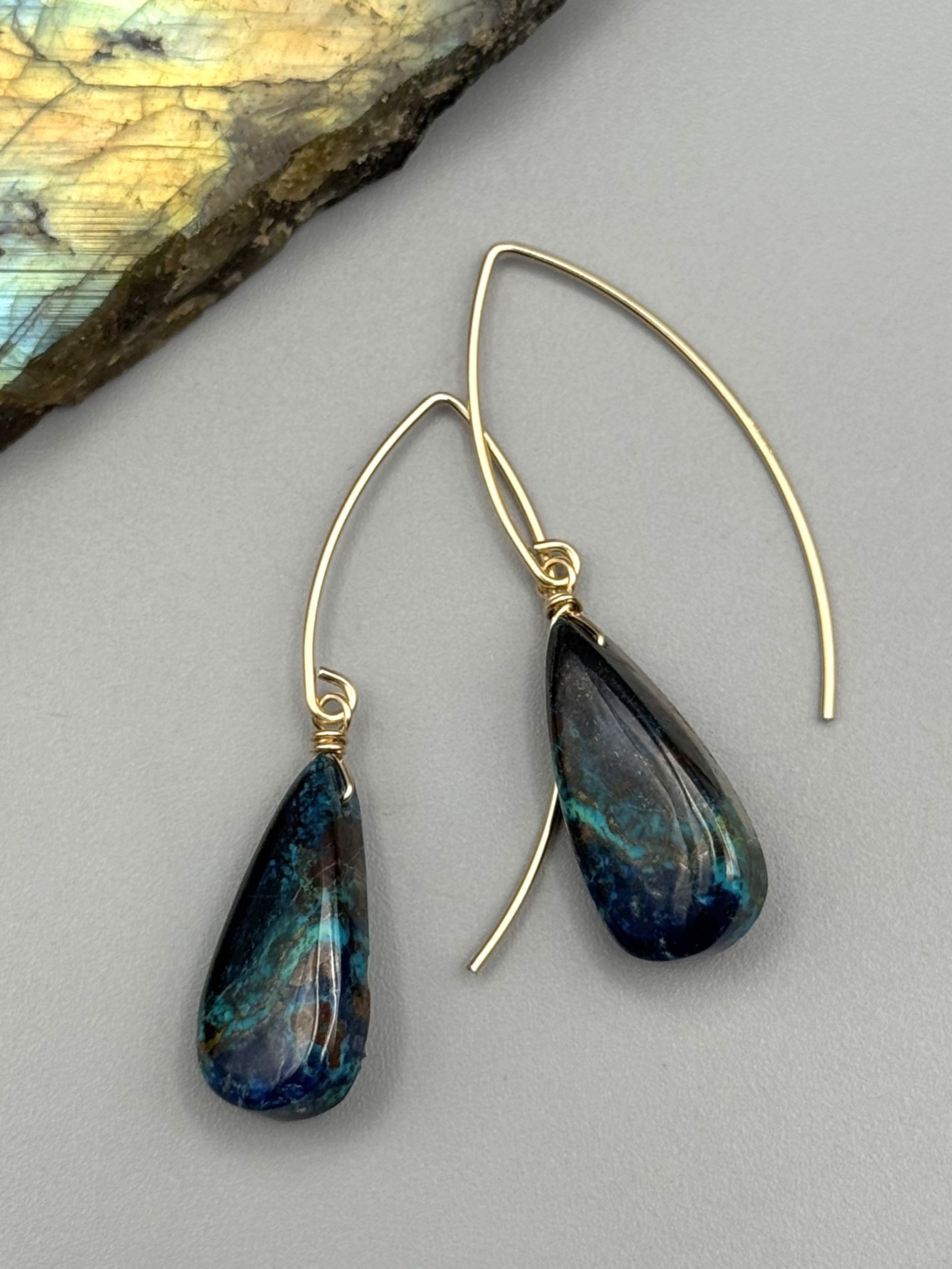 •STRAY• shattuckite tear + gold earrings