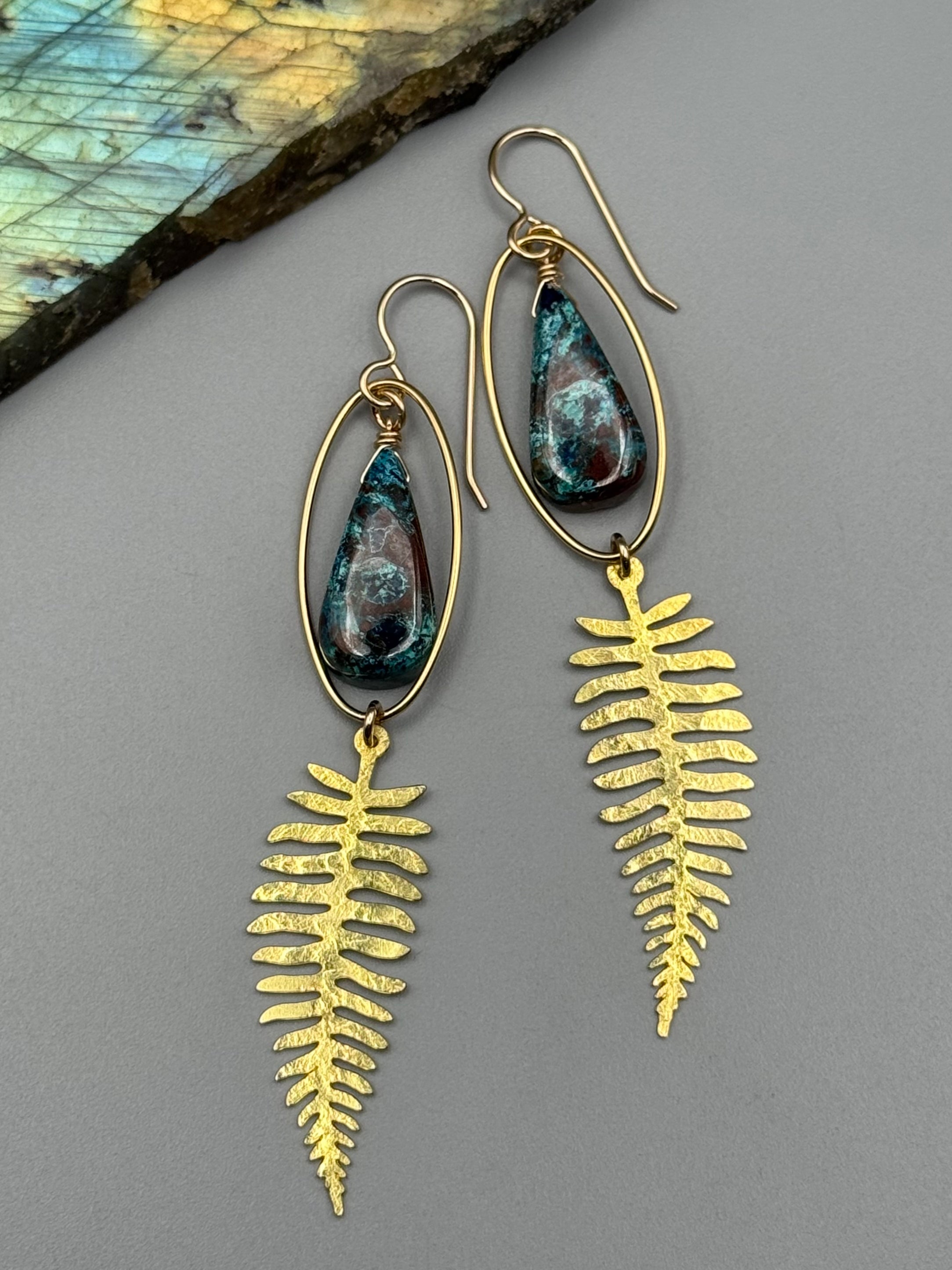 •FERN GULLY• shattuckite tear + gold earrings