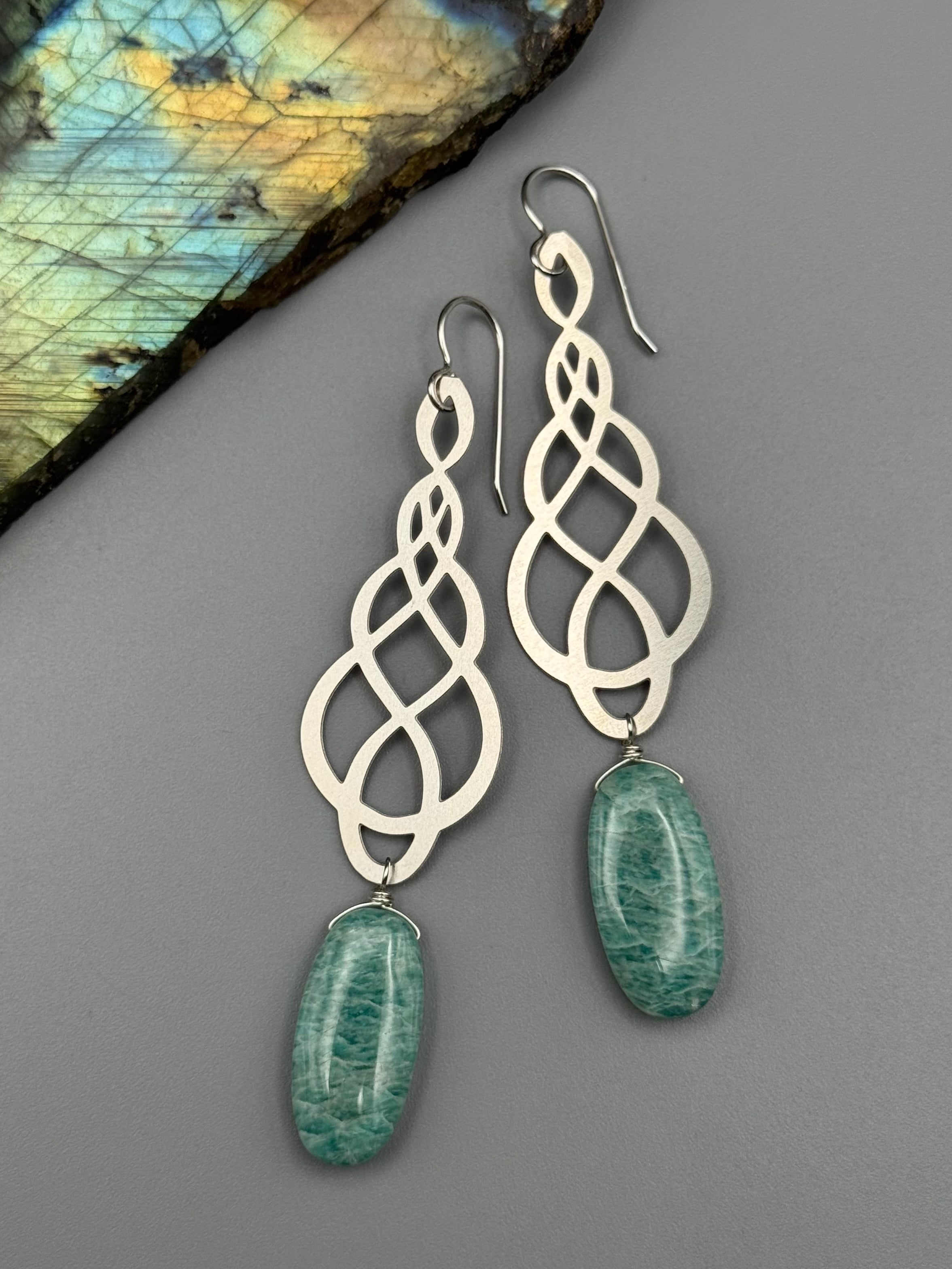•LOVE KNOT• amazonite oval + silver earrings
