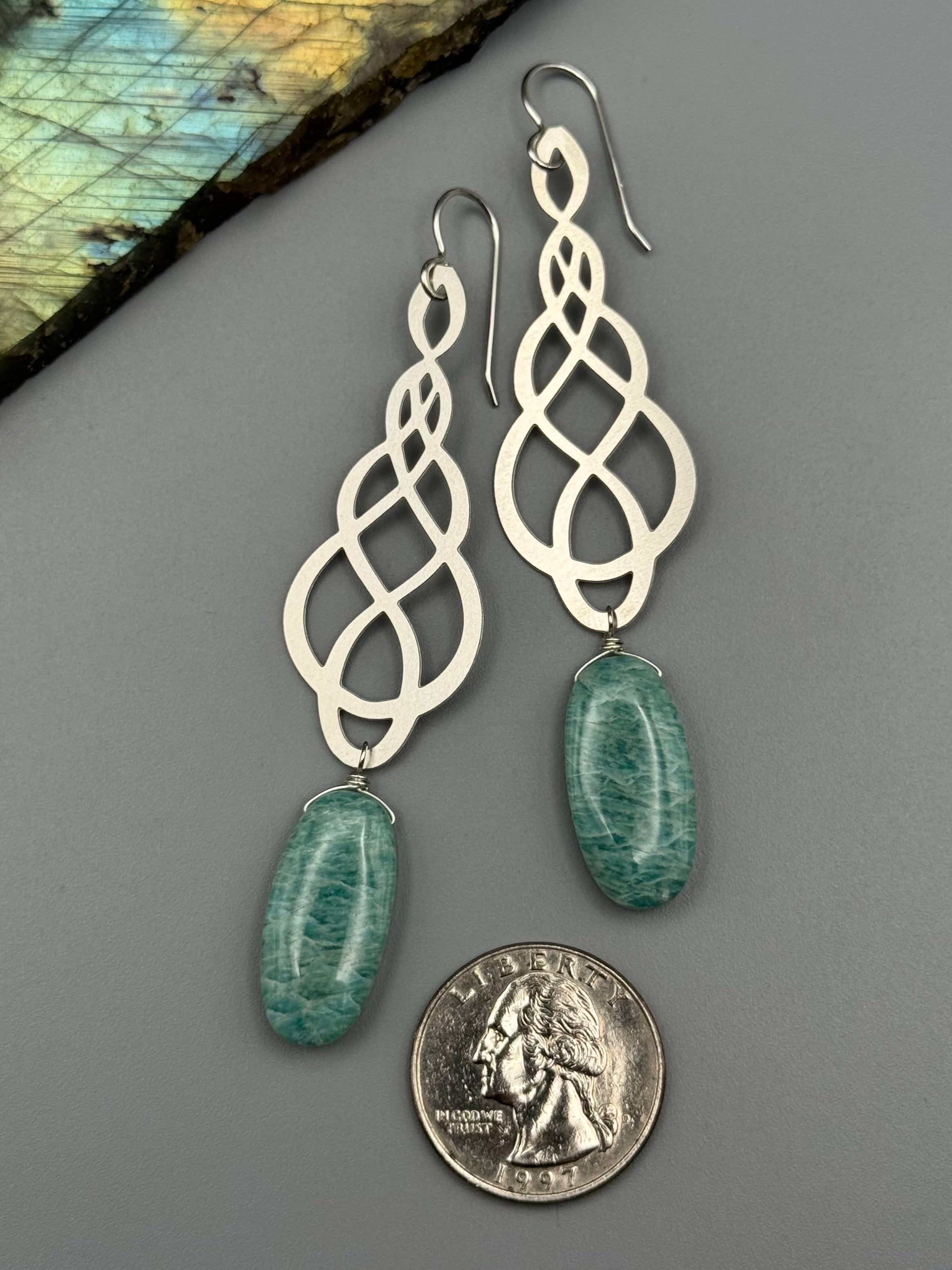 •LOVE KNOT• amazonite oval + silver earrings