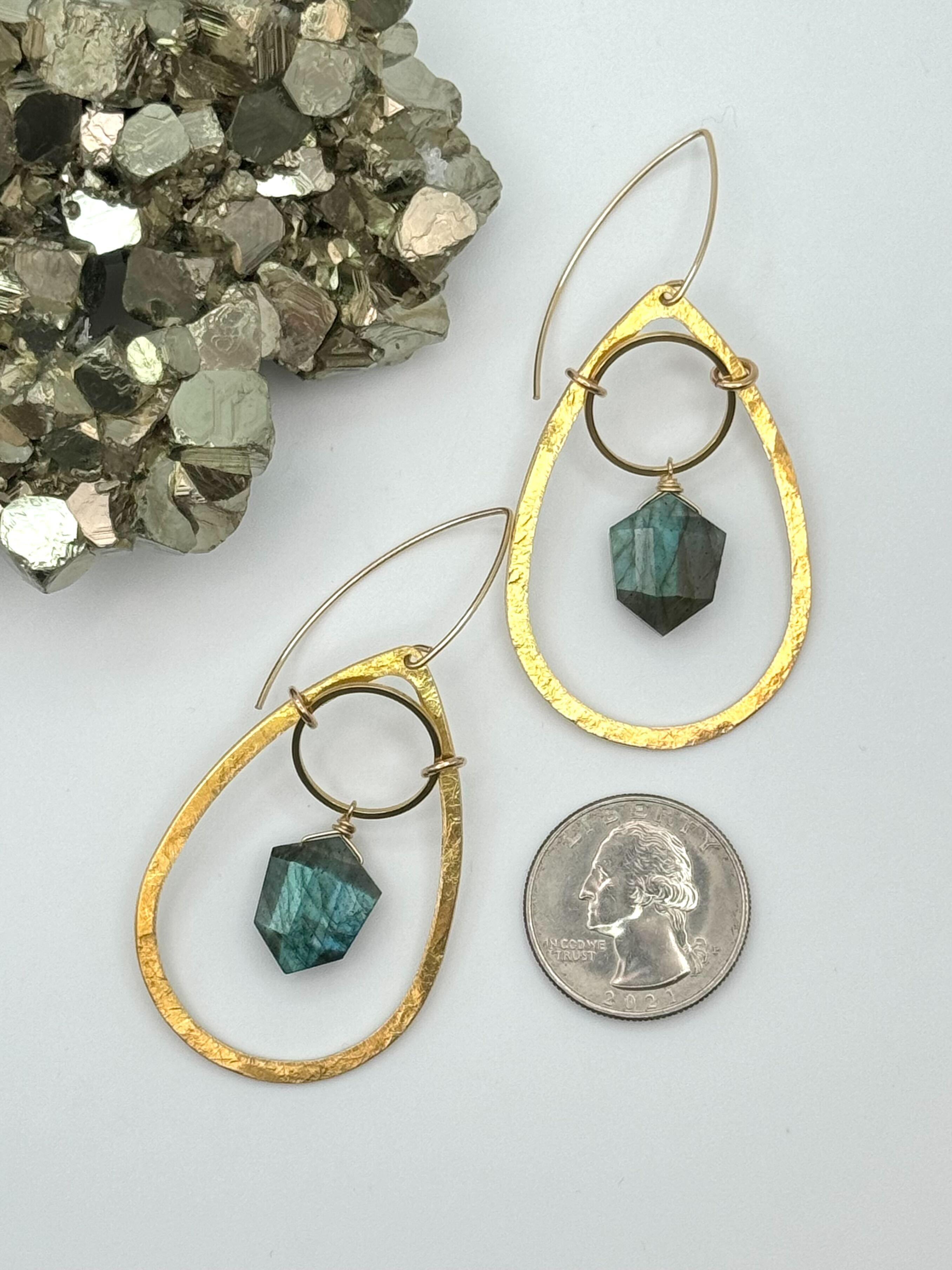 •SUSPENSE• labradorite + gold dangle earrings