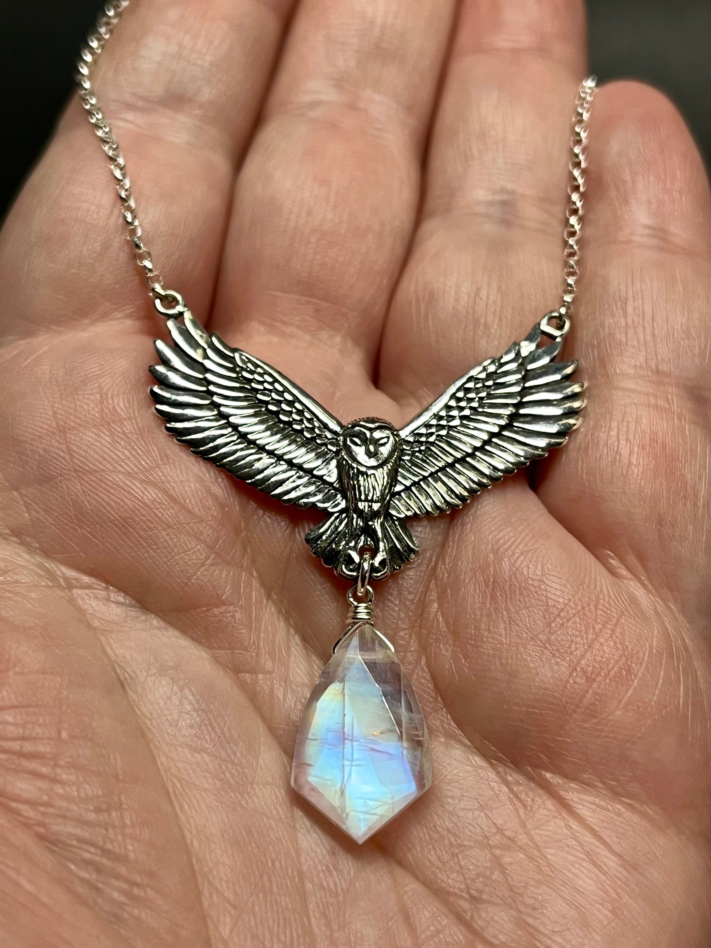 •SUEÑO• rainbow moonstone + owl + silver necklace (18"-20")