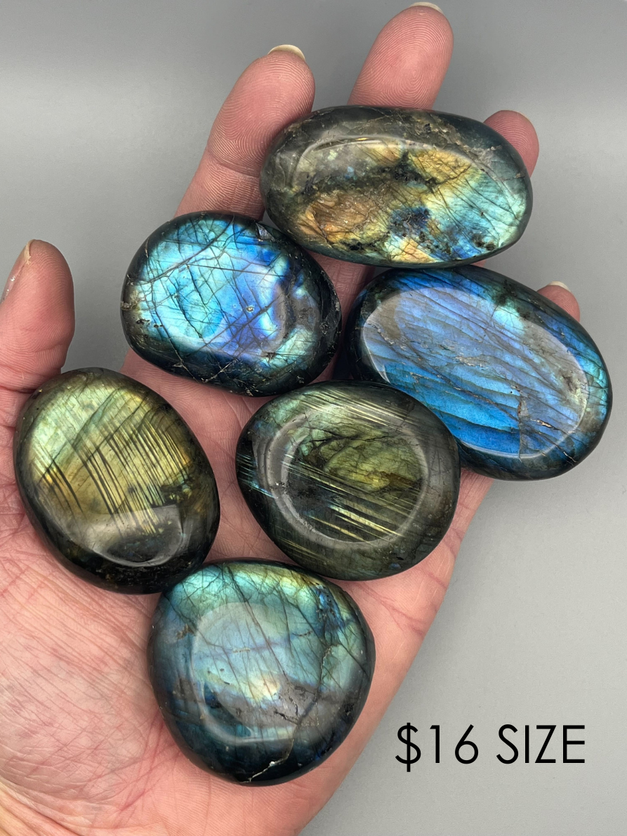 •LABRADORITE• pebble