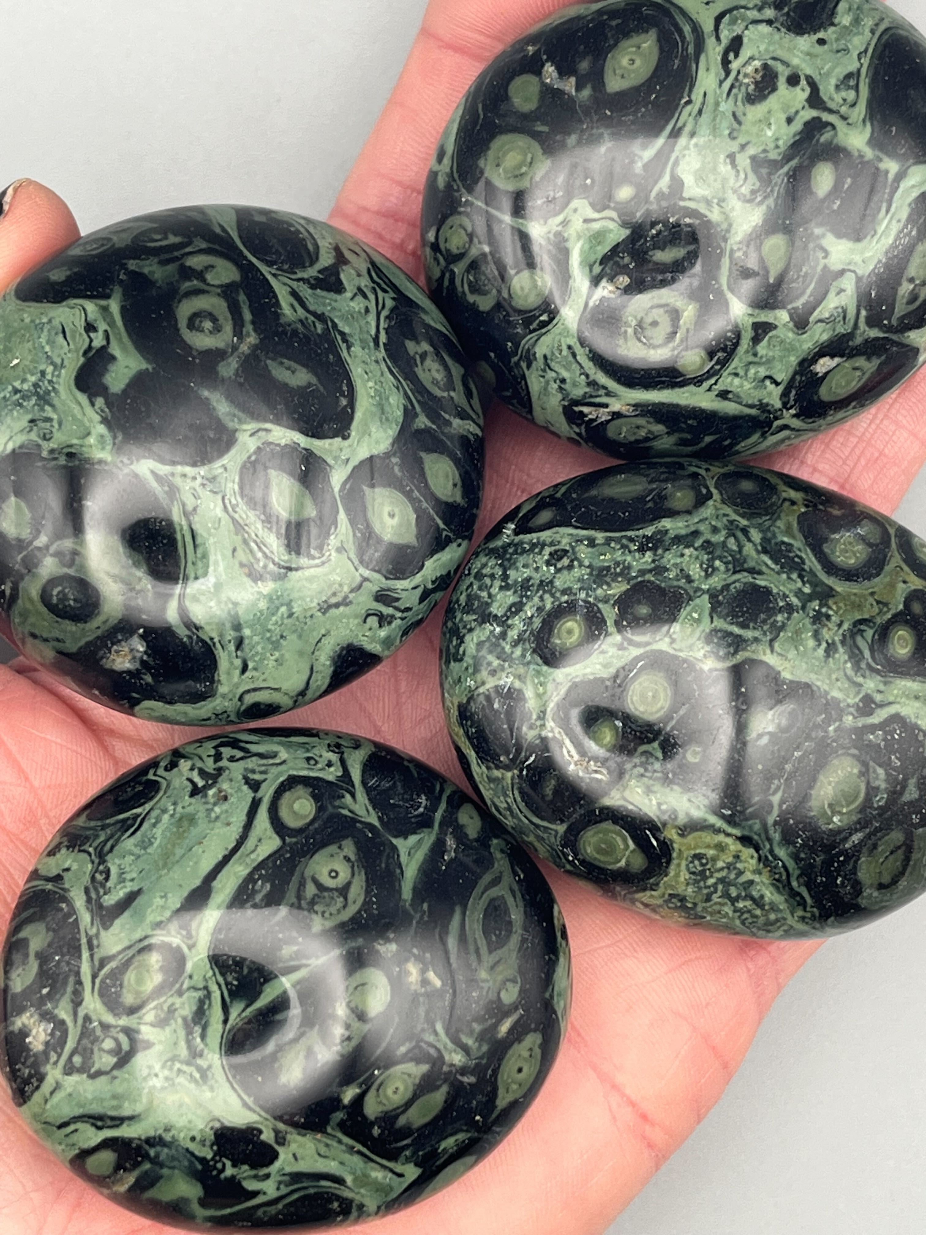 •KAMBABA JASPER• palm stone