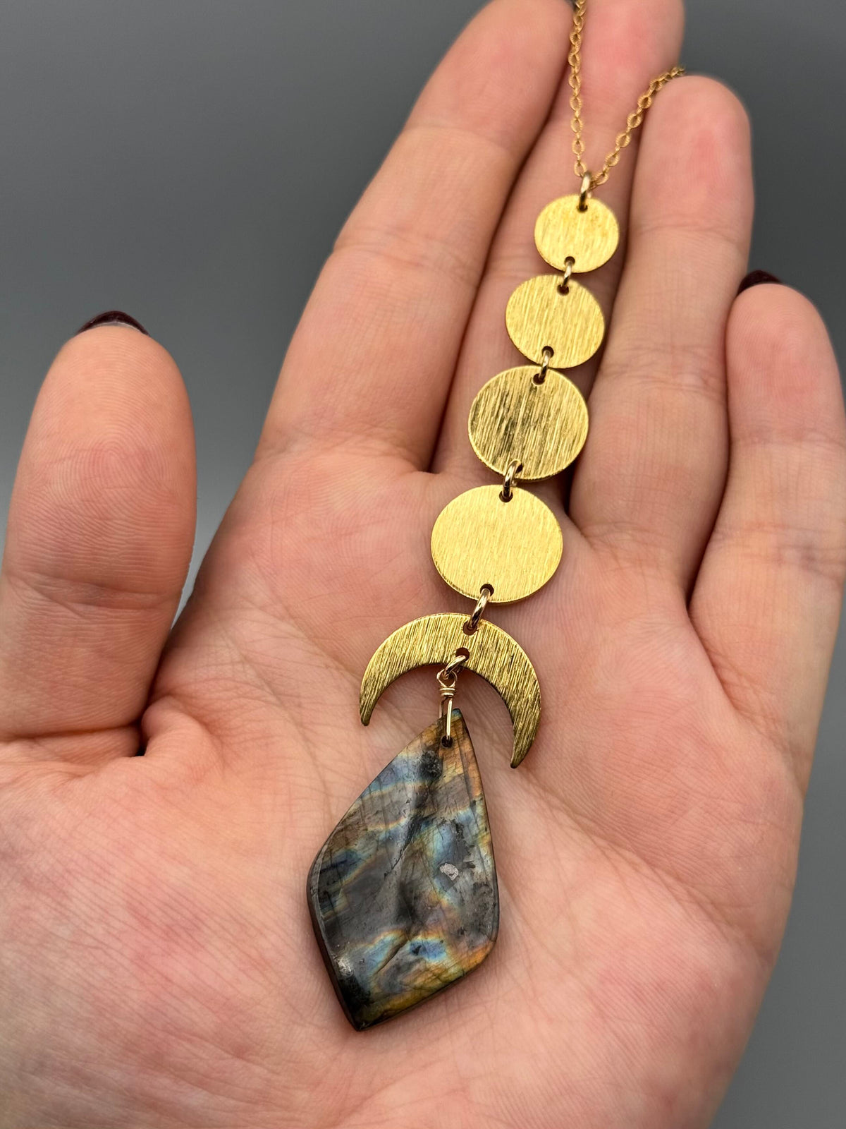 •NYX• fiery labradorite kite + gold necklace (26"-28" long)