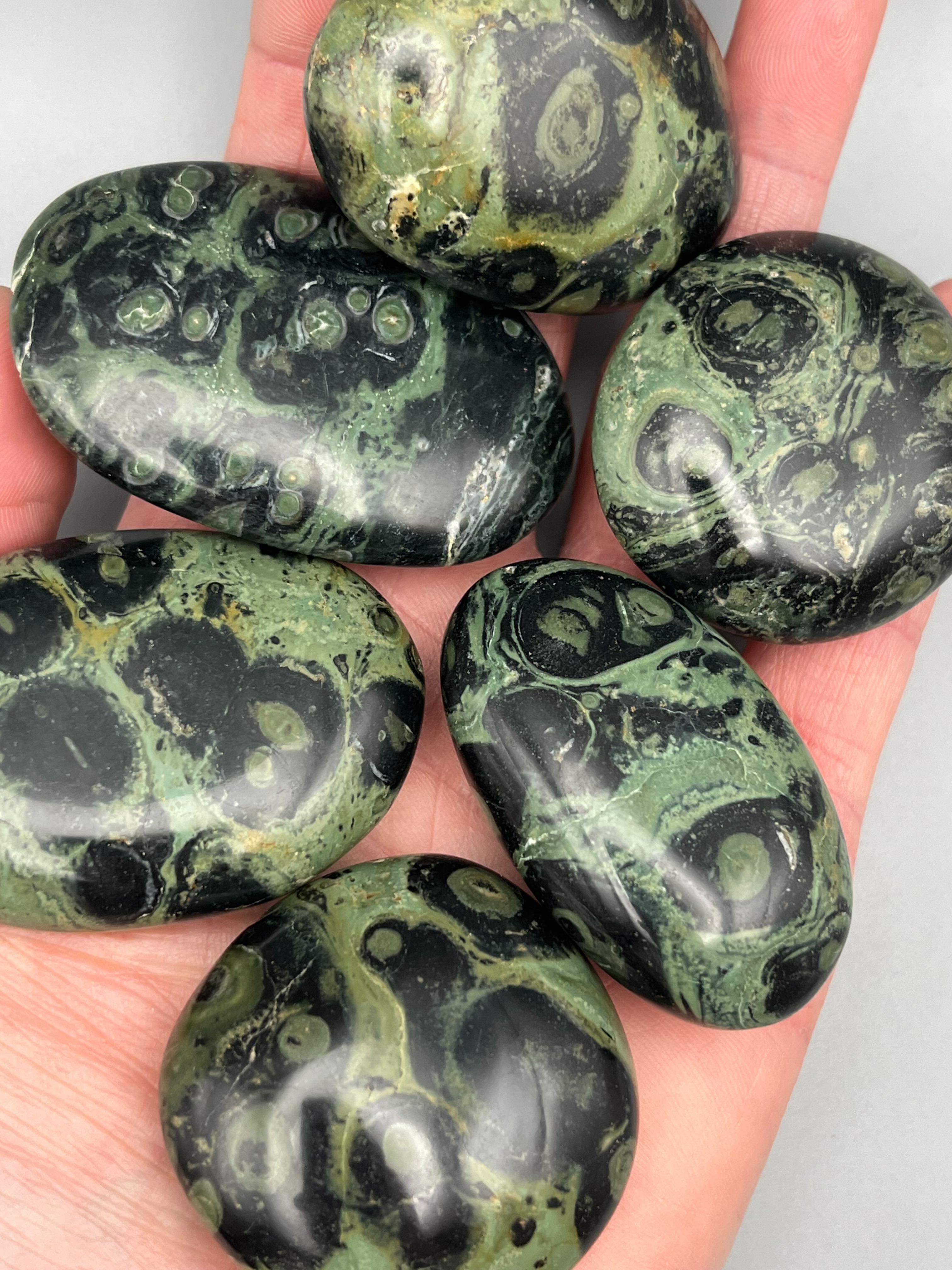 •KAMBABA JASPER• palm stone