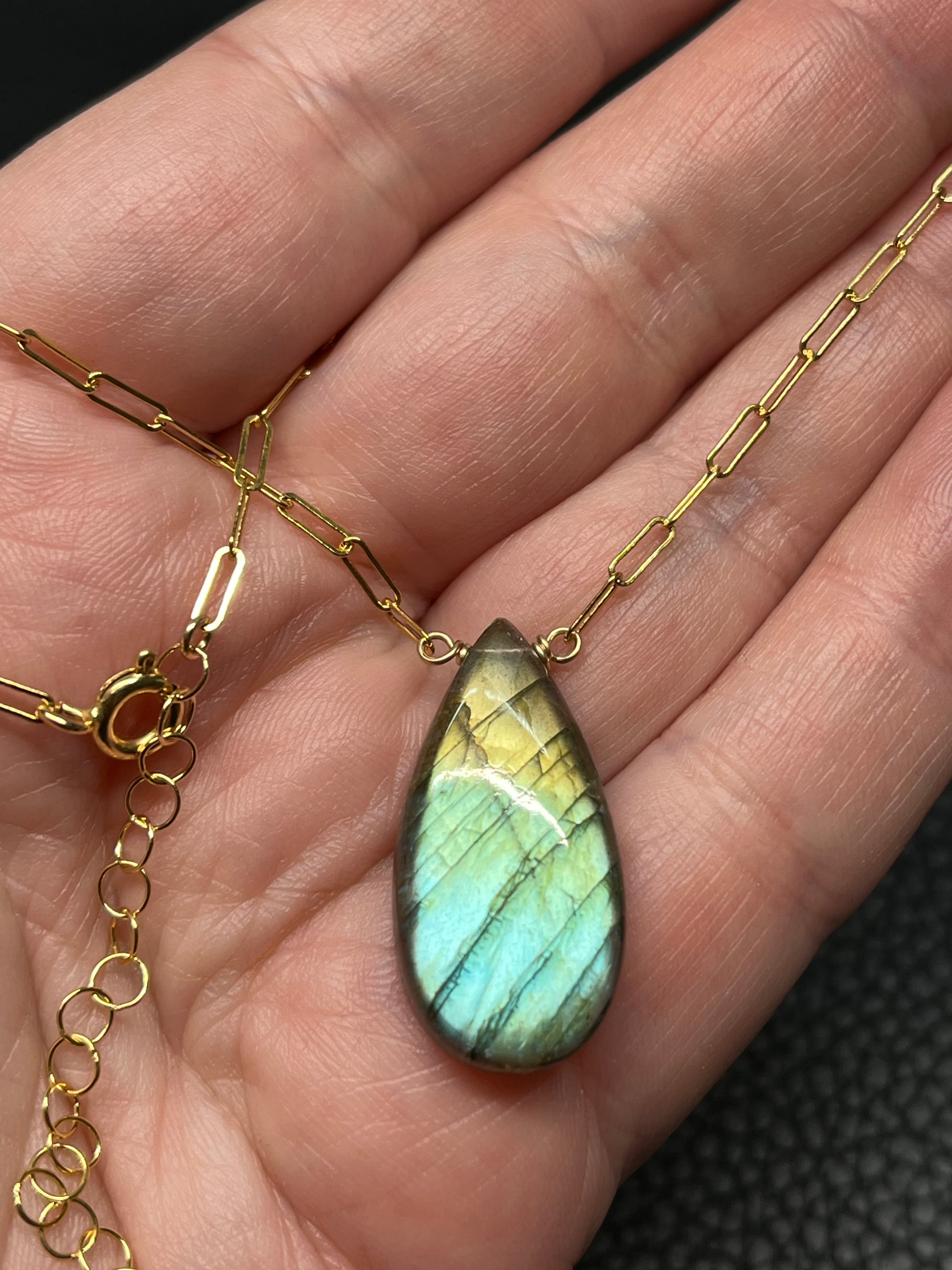 •AEON• labradorite + gold necklace (16"-18")