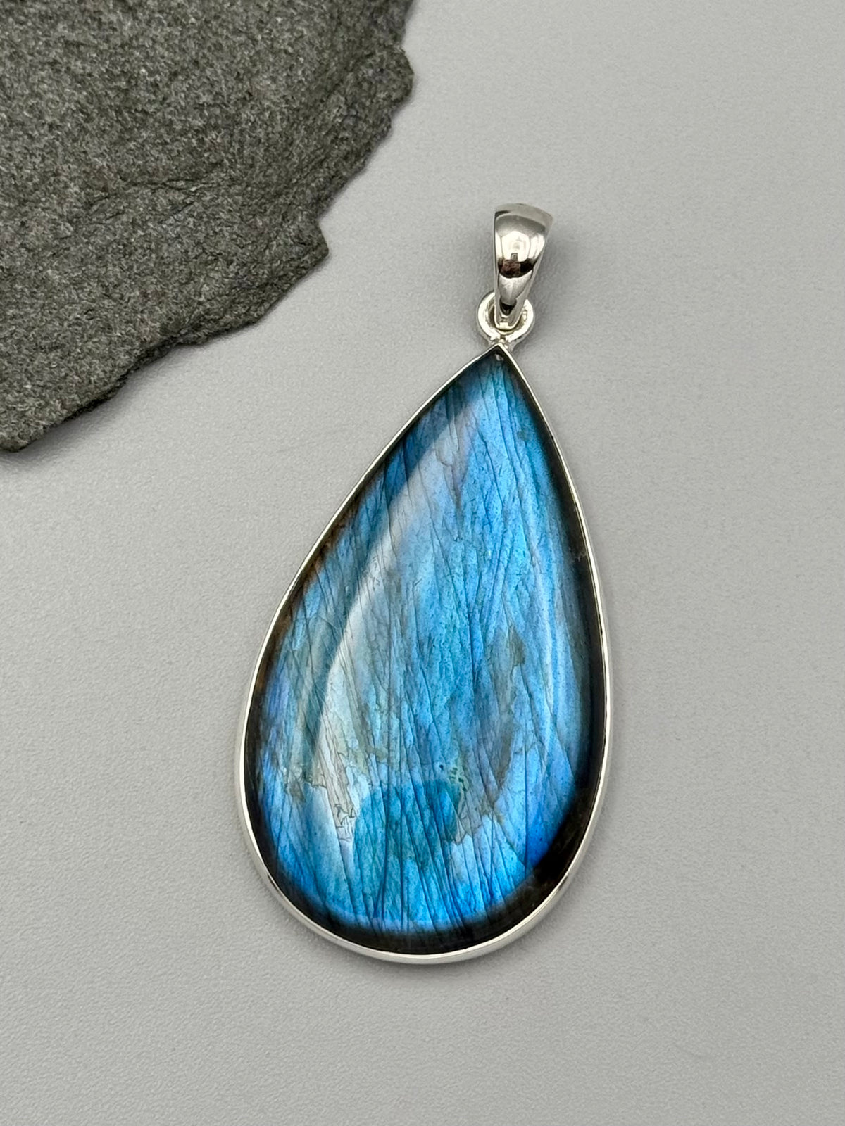 •LABRADORITE - LARGE TEAR 3• sterling silver pendant