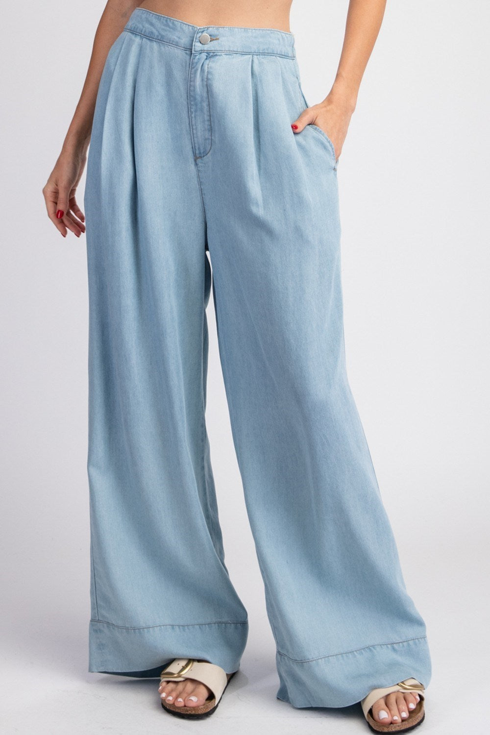 •CHAMBRAY• wide leg pleated pants