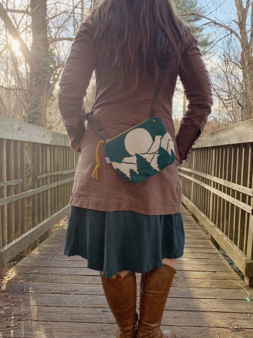 •DATE PURSE - BARN QUILT• waxed canvas crossbody