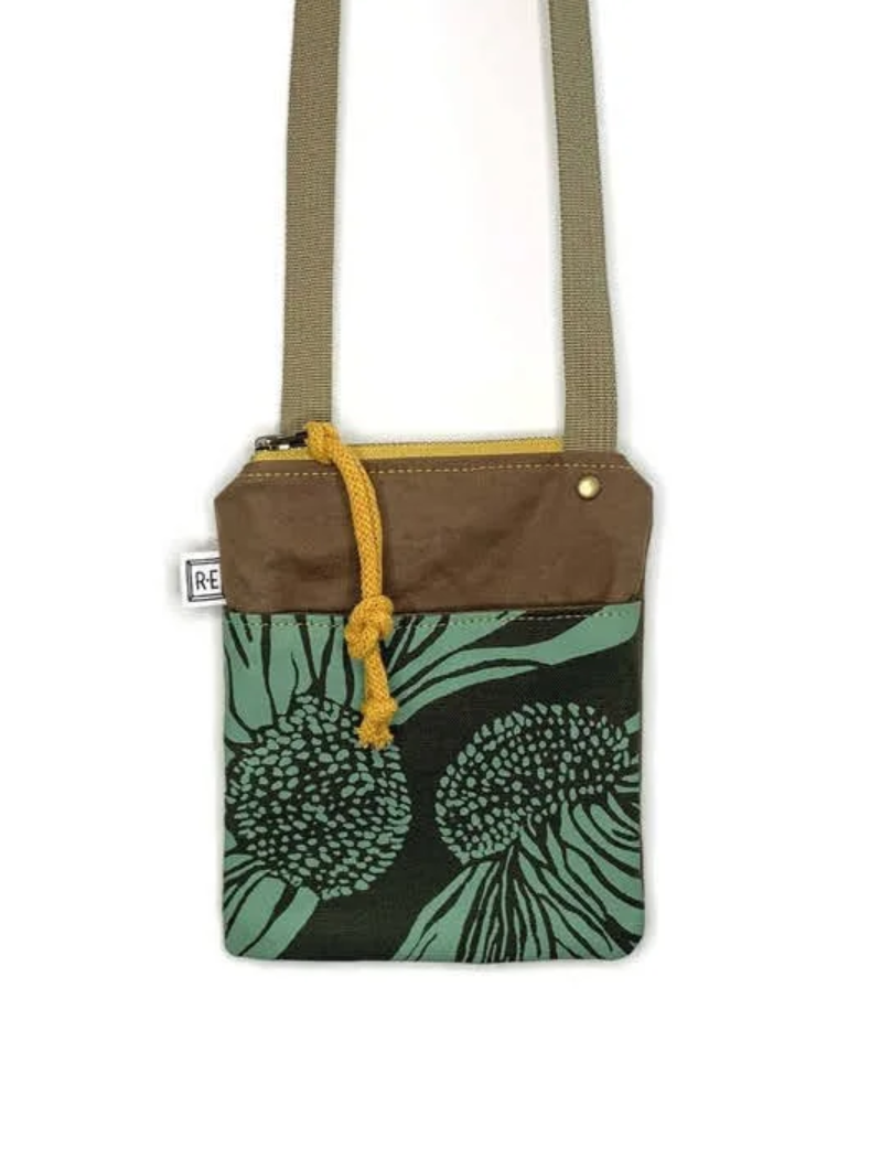 •GO BAG - CONEFLOWER• waxed canvas crossbody