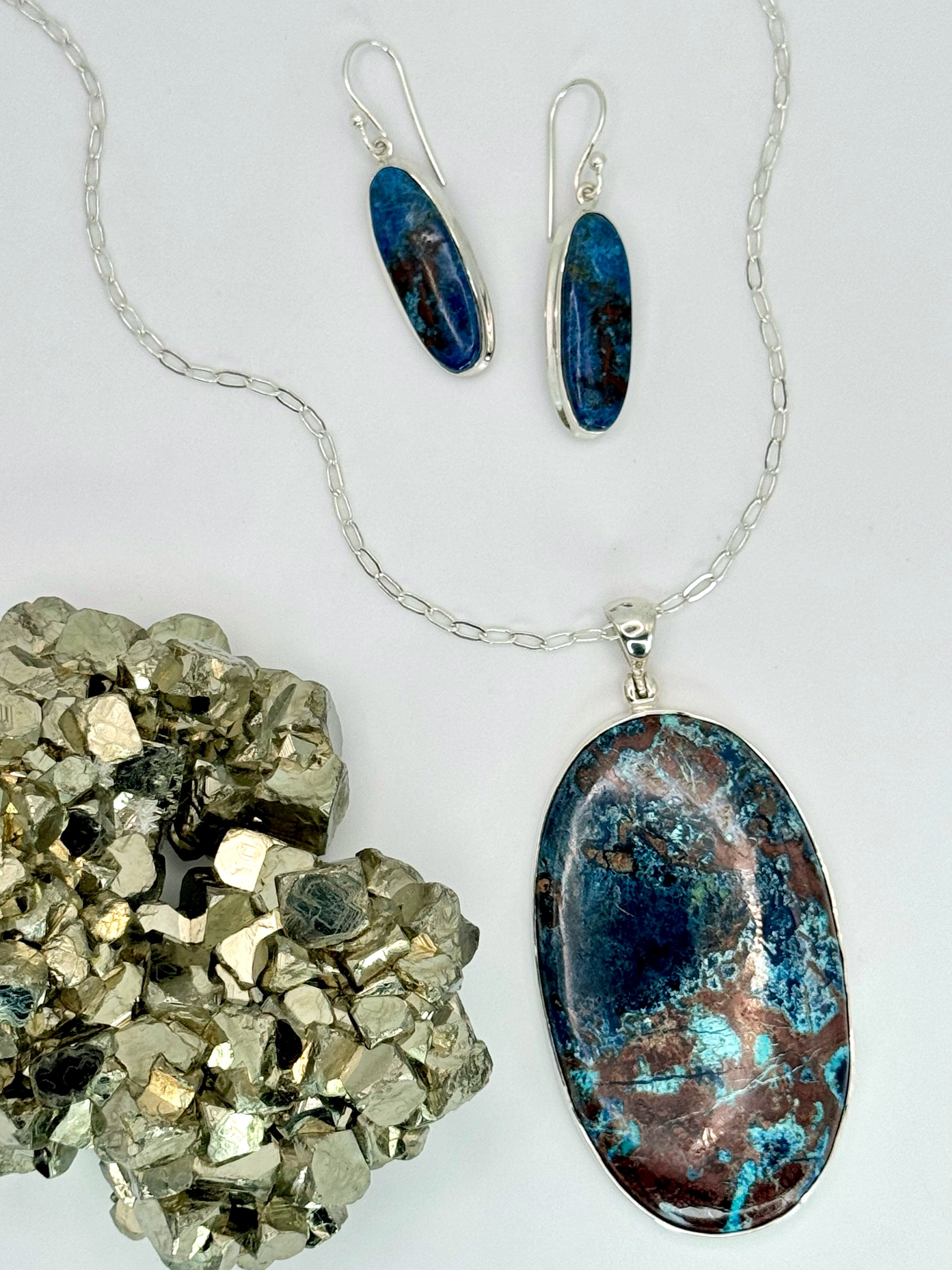 •SHATTUCKITE ELONGATED OVAL• silver dangle earrings