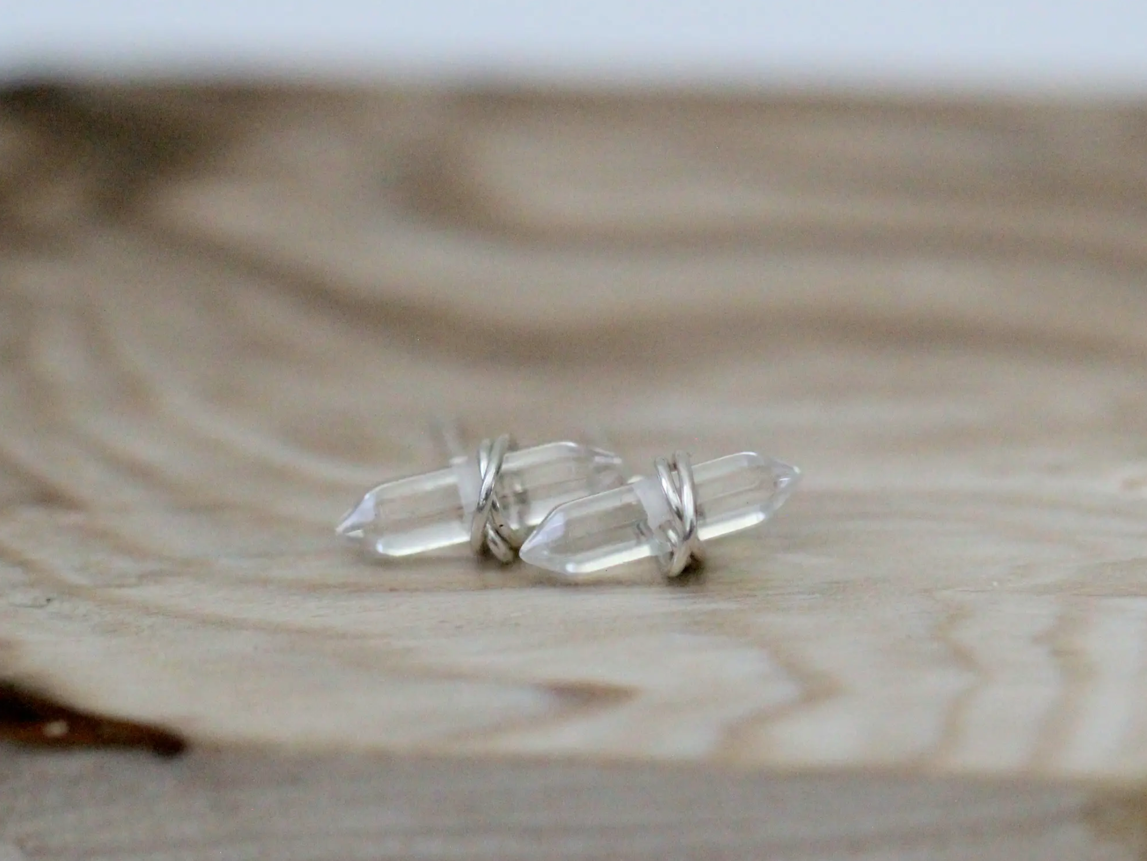 •CREST• quartz silver or gold stud earrings
